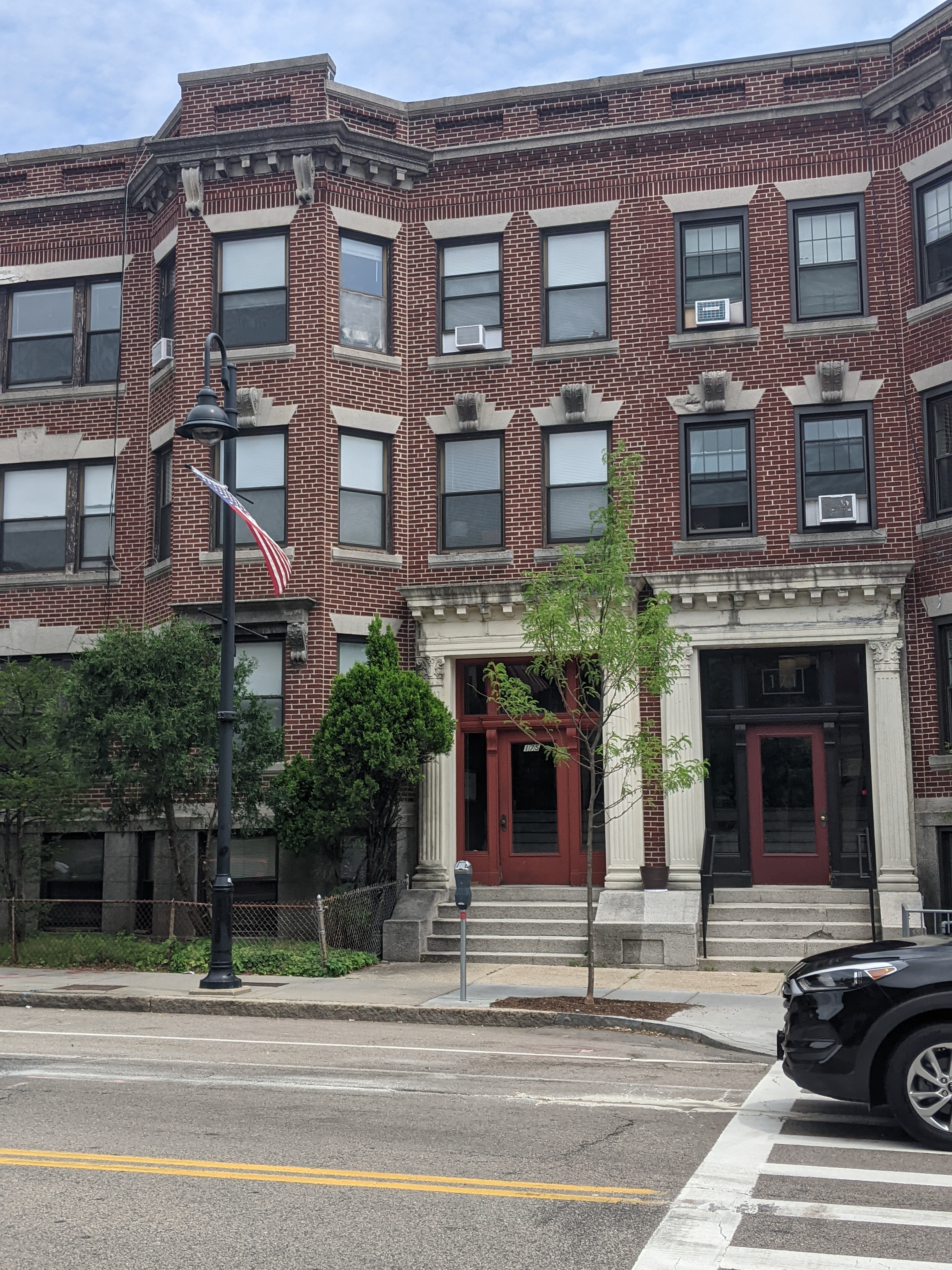 175 Harvard St, Coolidge Corner