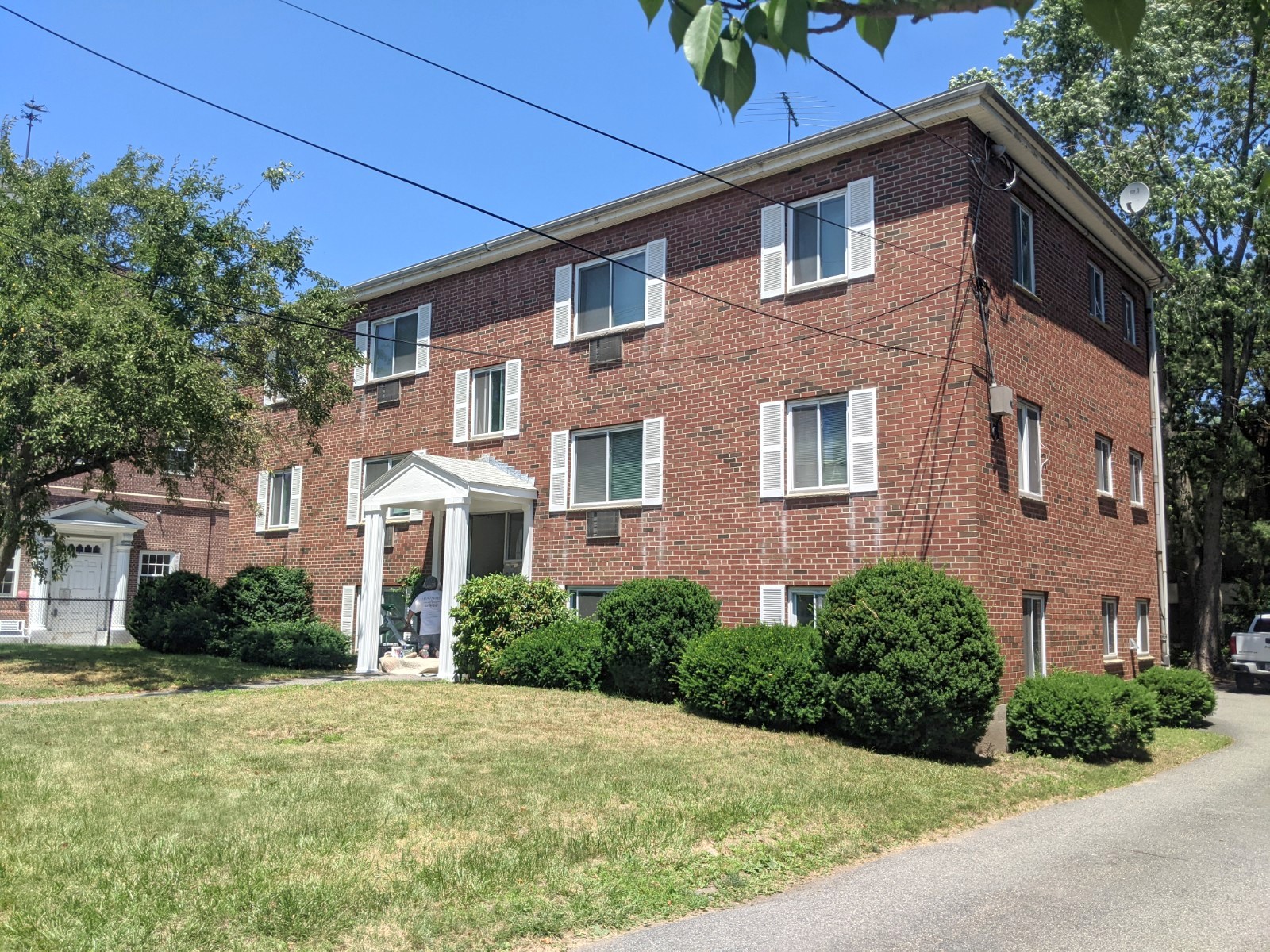 1003 Massachusetts Ave, Arlington