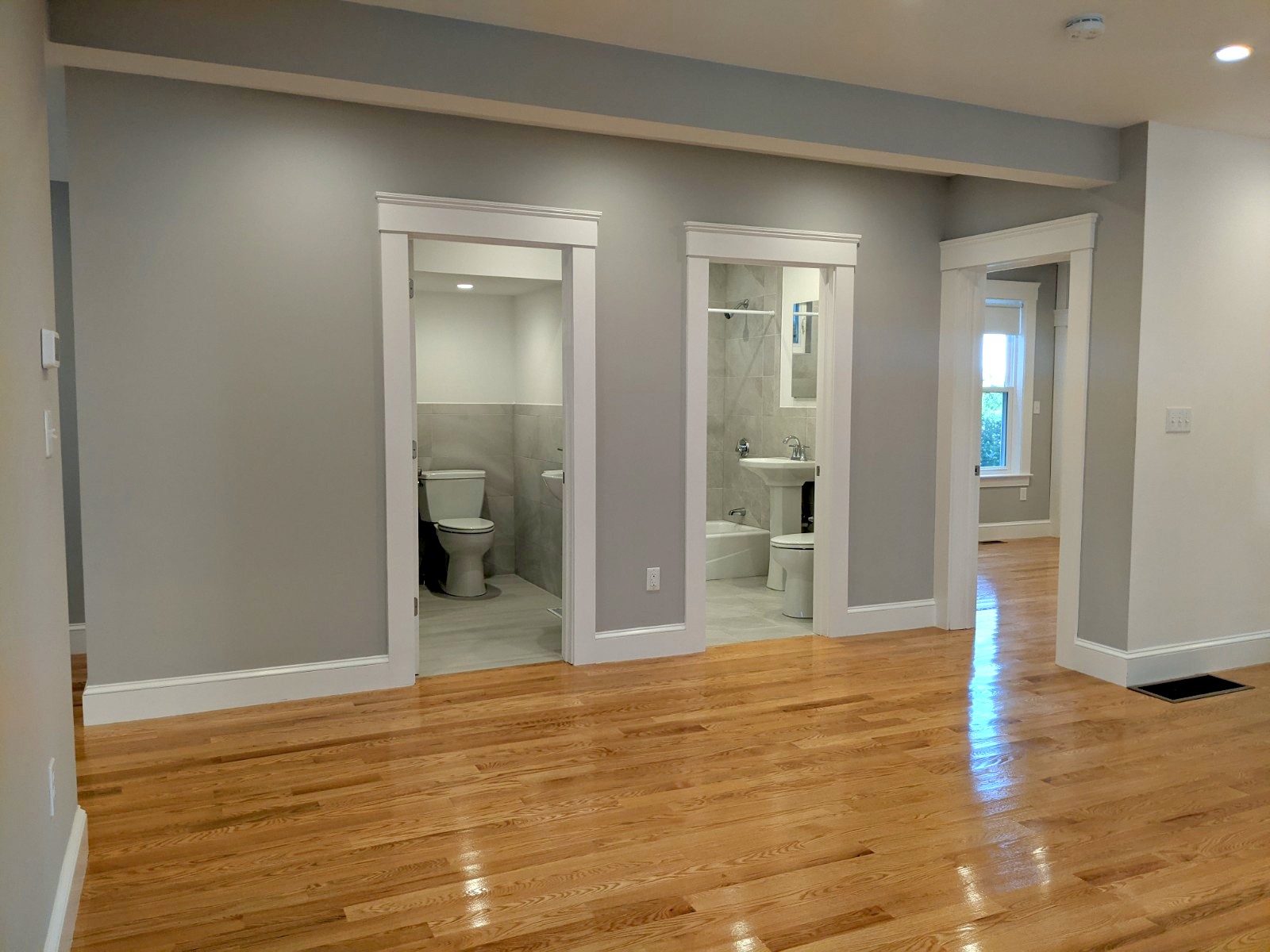 502 Main St, Medford