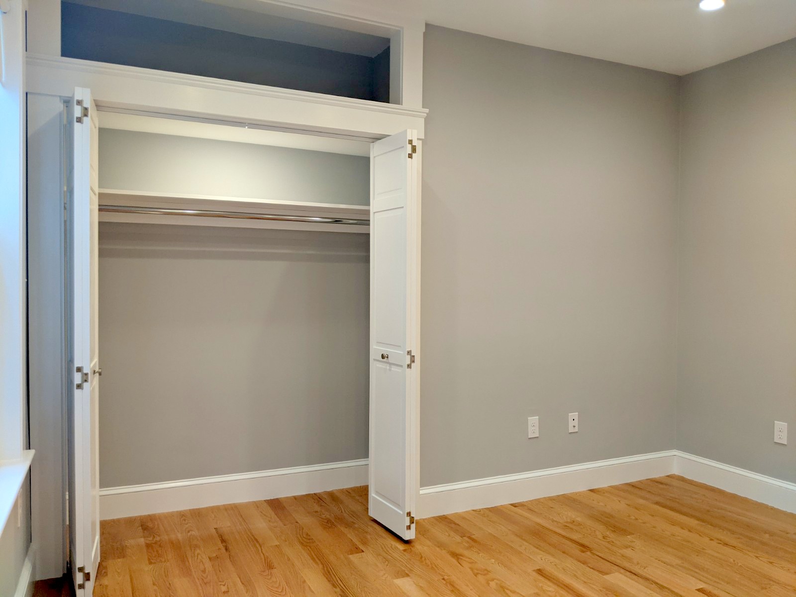 502 Main St, Medford