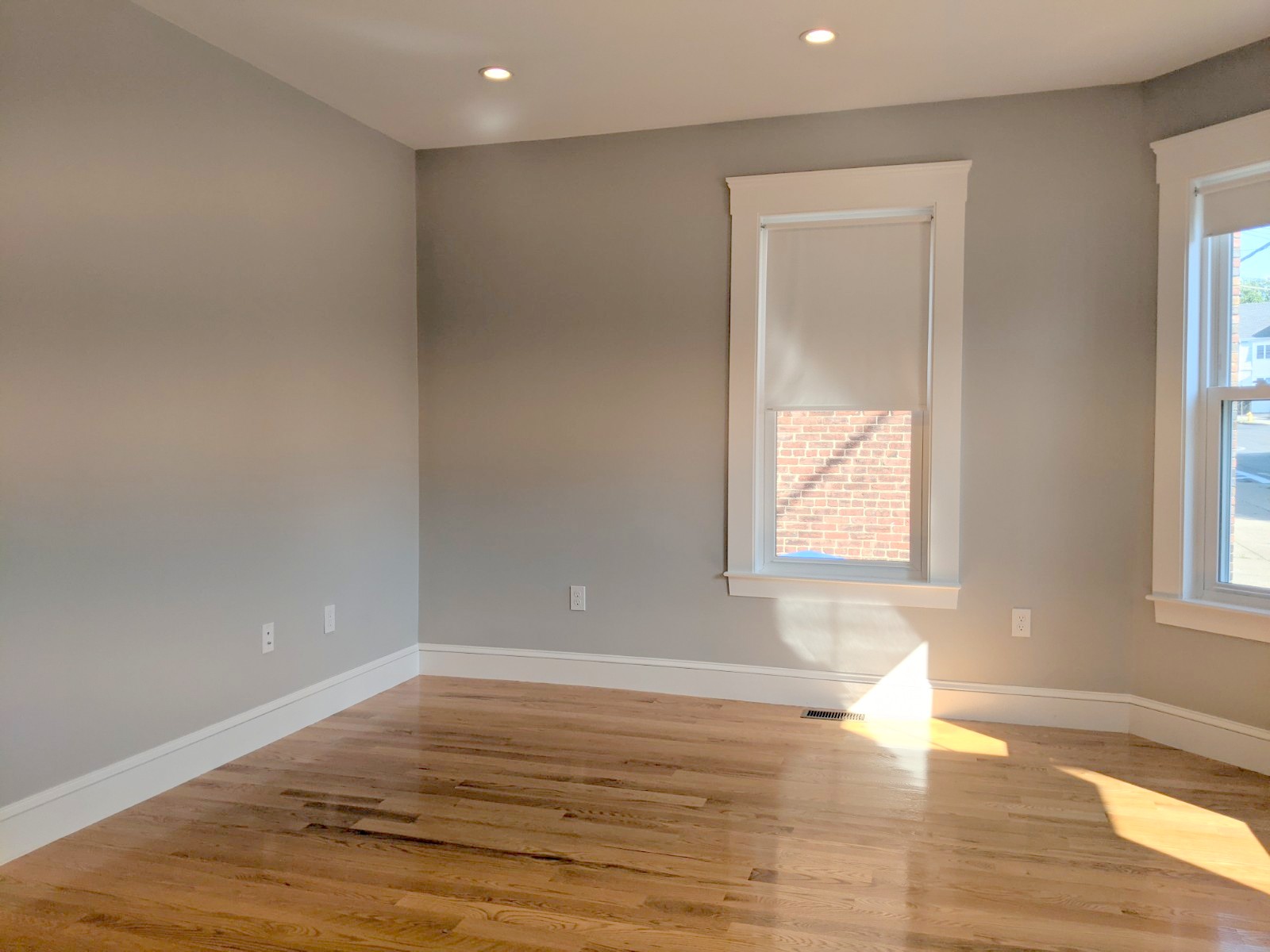 502 Main St, Medford