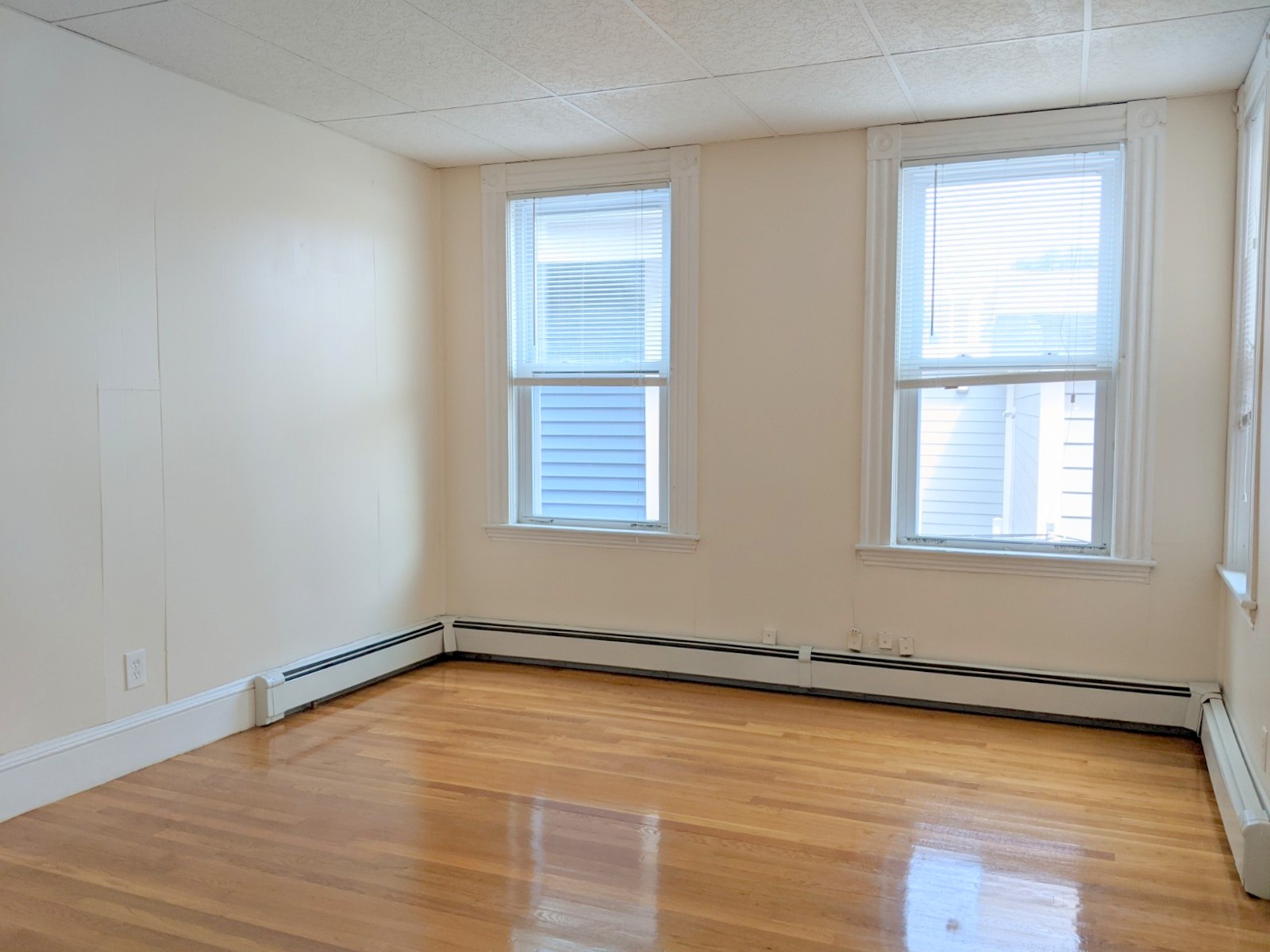 20 Mossland St, Porter Square