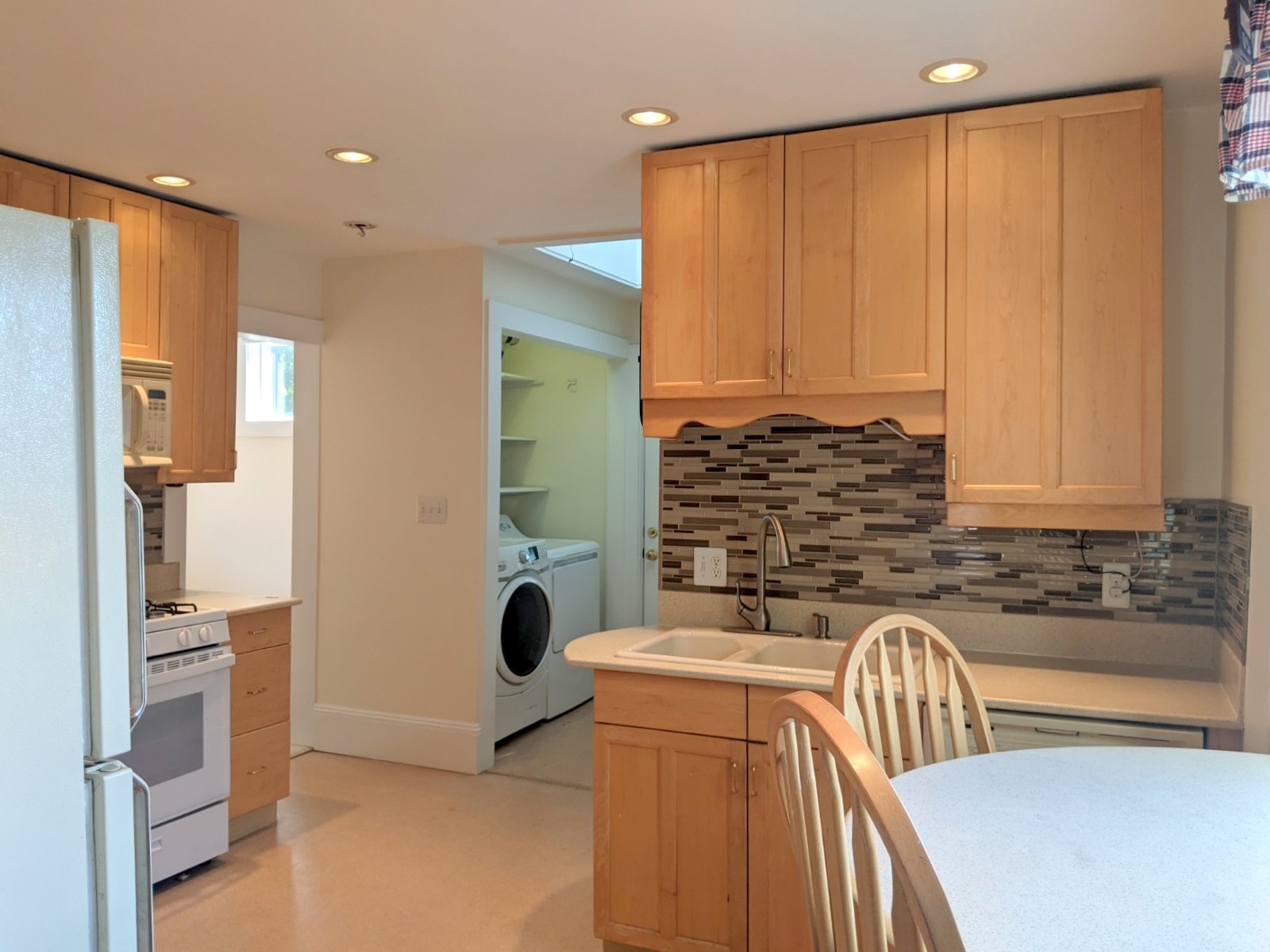 13 Garden Ter, Malden