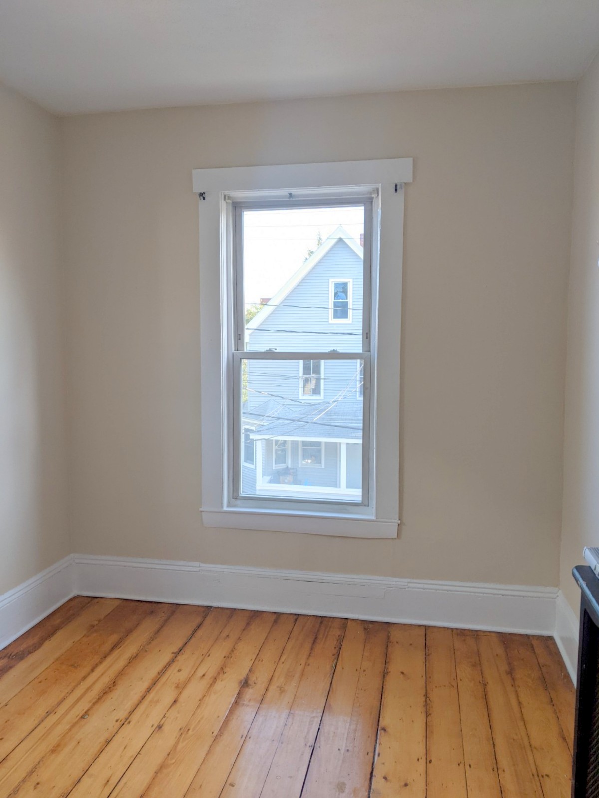 11 Clarendon Ave, Davis Square