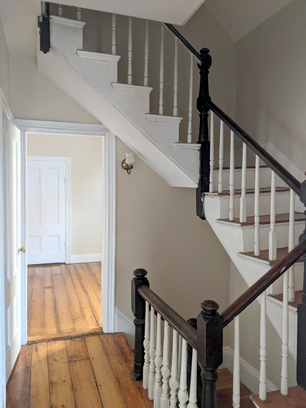 11 Clarendon Ave, Davis Square