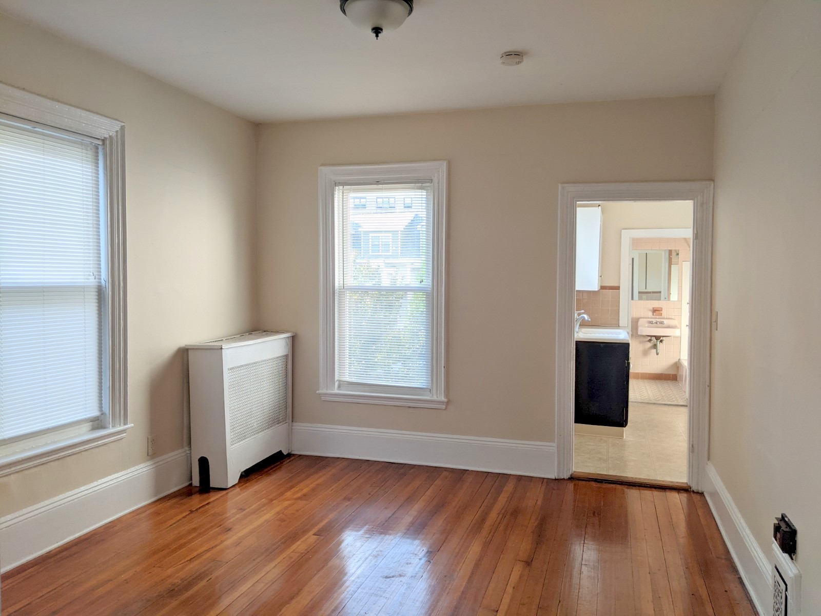 11 Clarendon Ave, Davis Square