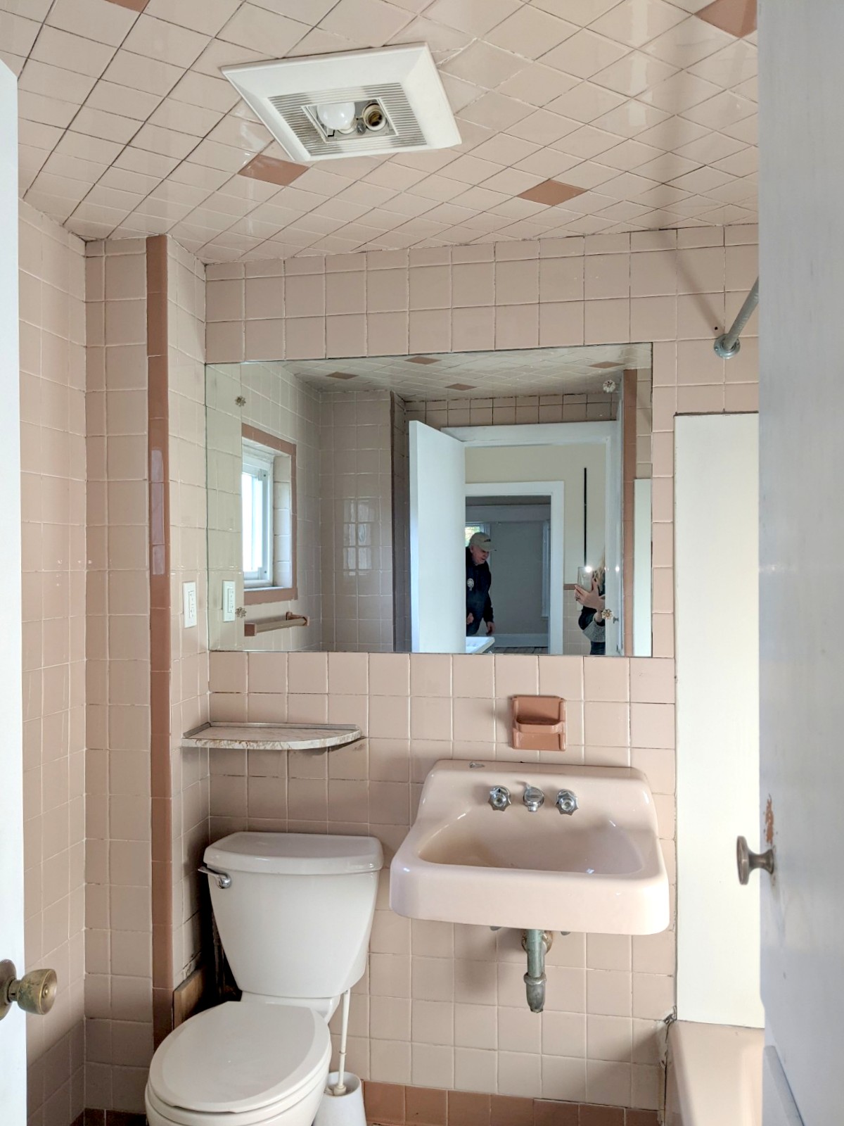 11 Clarendon Ave, Davis Square