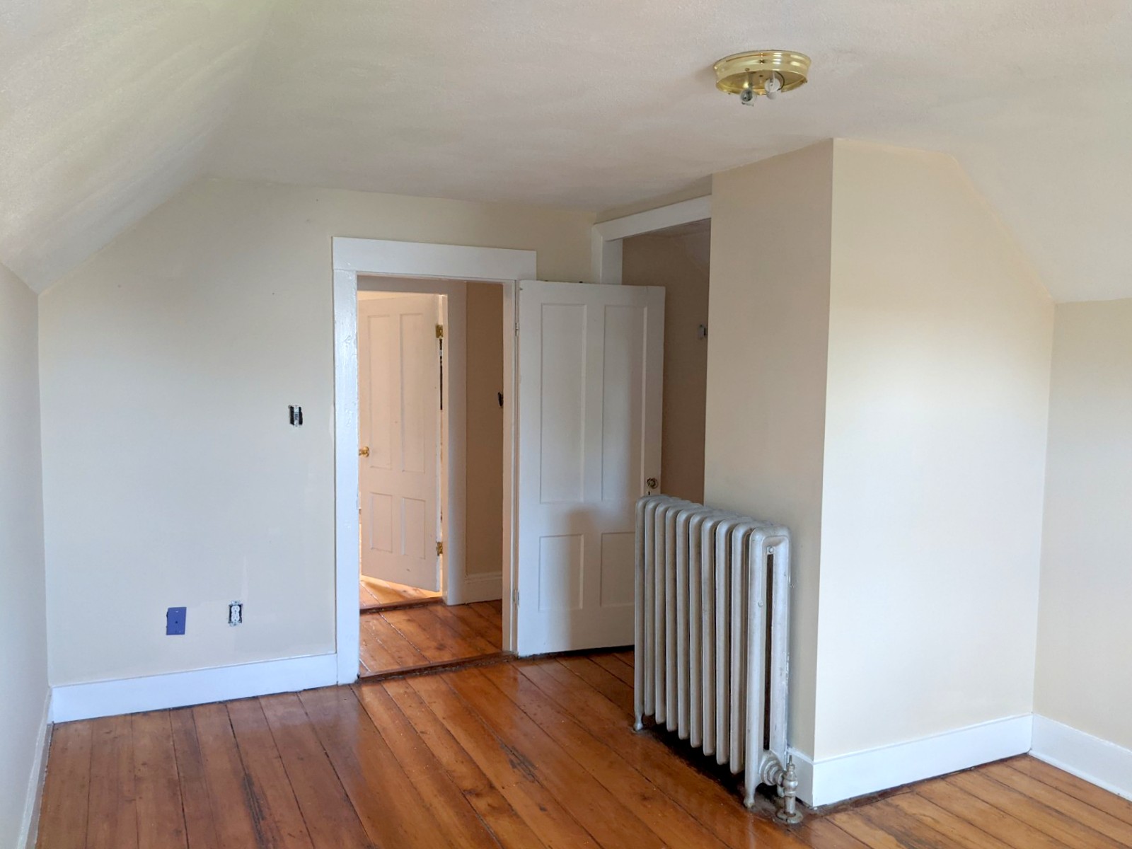 11 Clarendon Ave, Davis Square