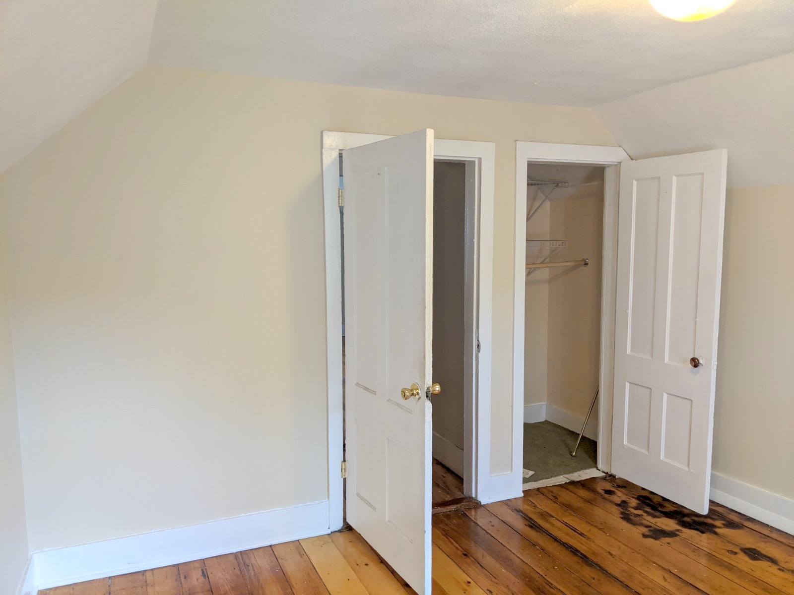 11 Clarendon Ave, Davis Square