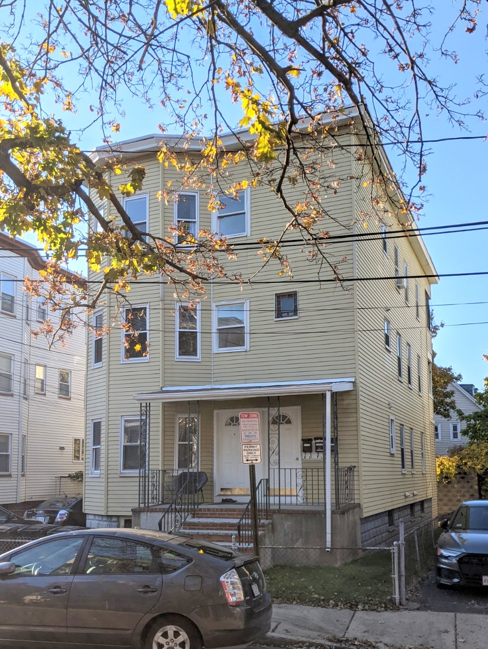 11 Walter Ter, Magoun Square