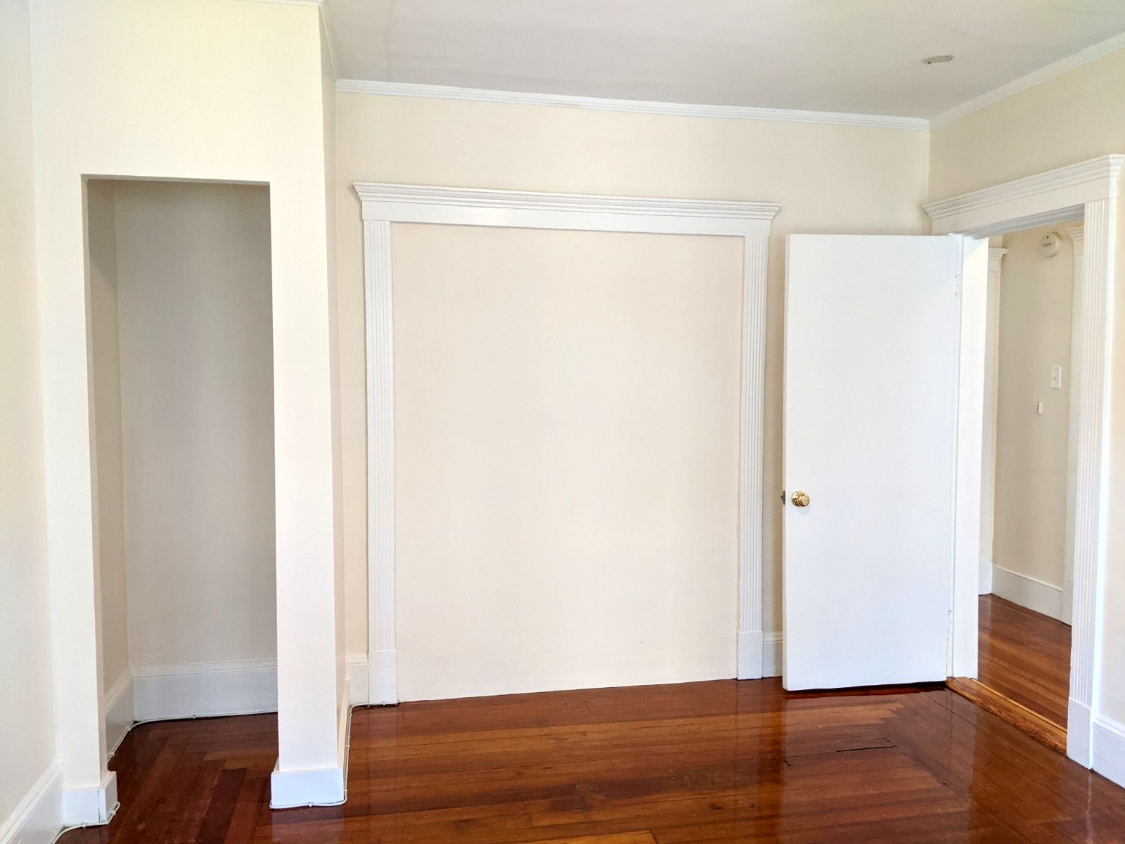 11 Walter Ter, Magoun Square