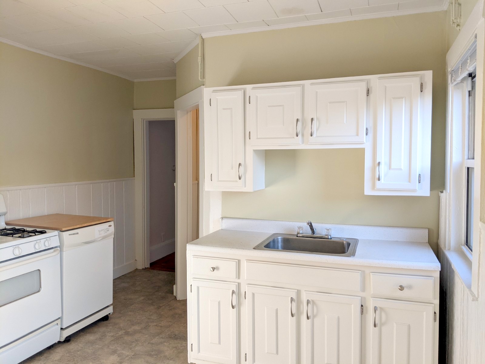 11 Walter Ter, Magoun Square