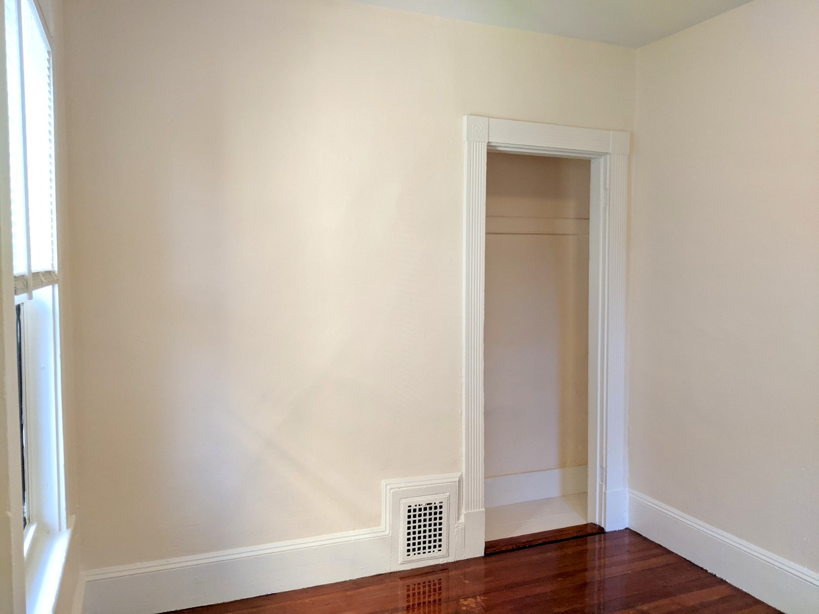 11 Walter Ter, Magoun Square