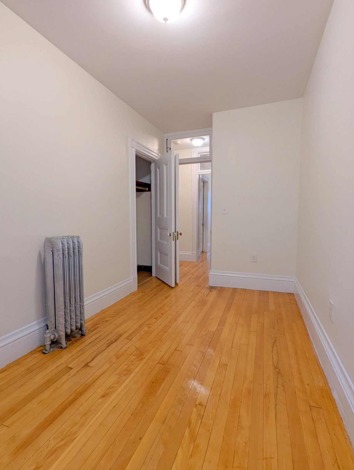 64 Vinal Ave, Union Square