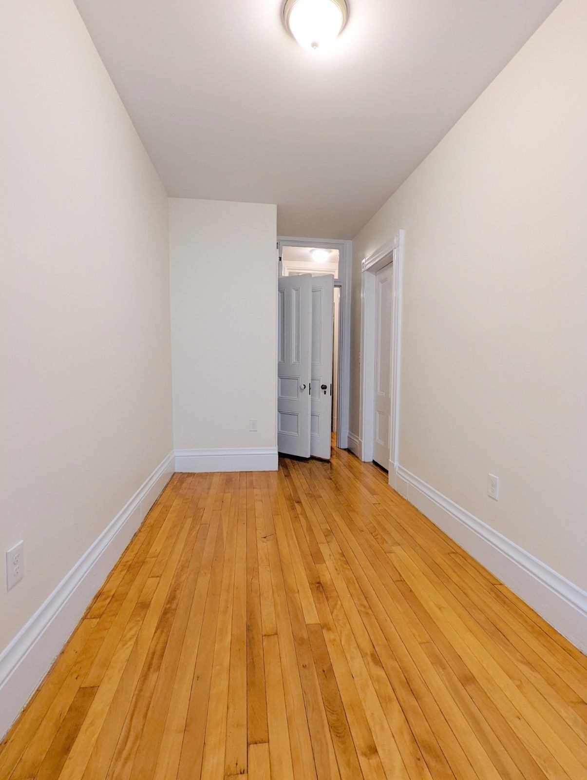 64 Vinal Ave, Union Square