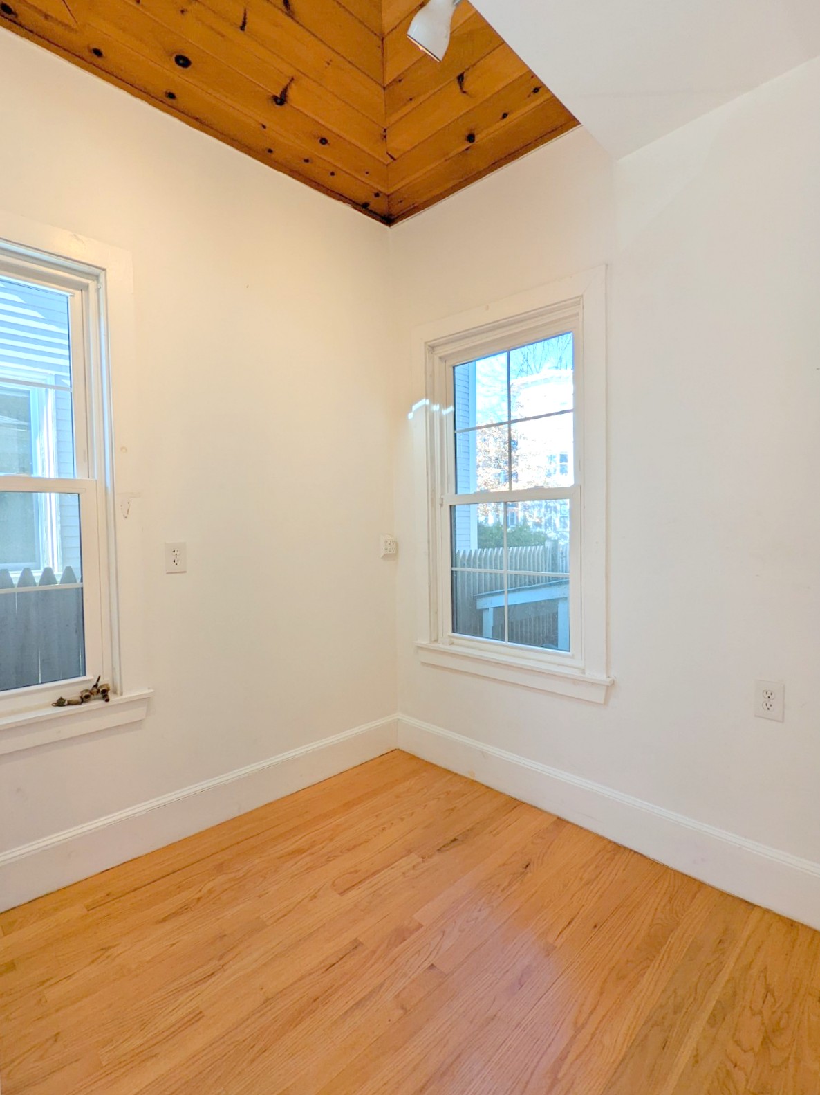 218 Harvard St, Mid Cambridge