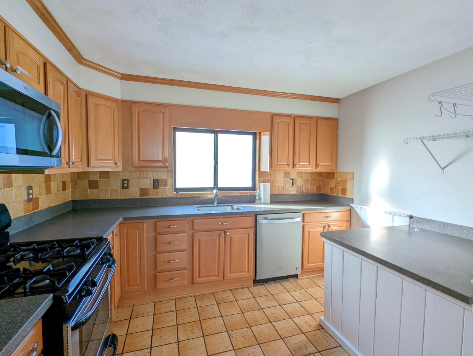 99 Electric Ave, Davis Square