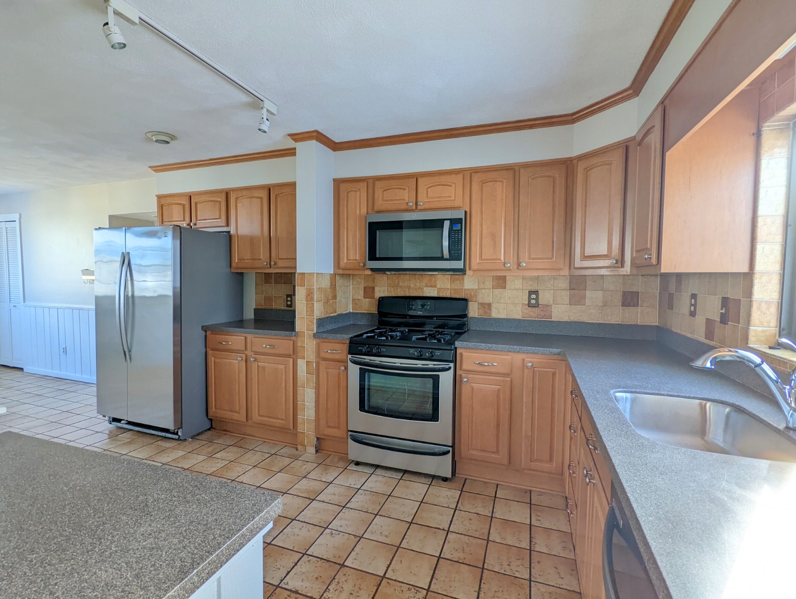 99 Electric Ave, Davis Square