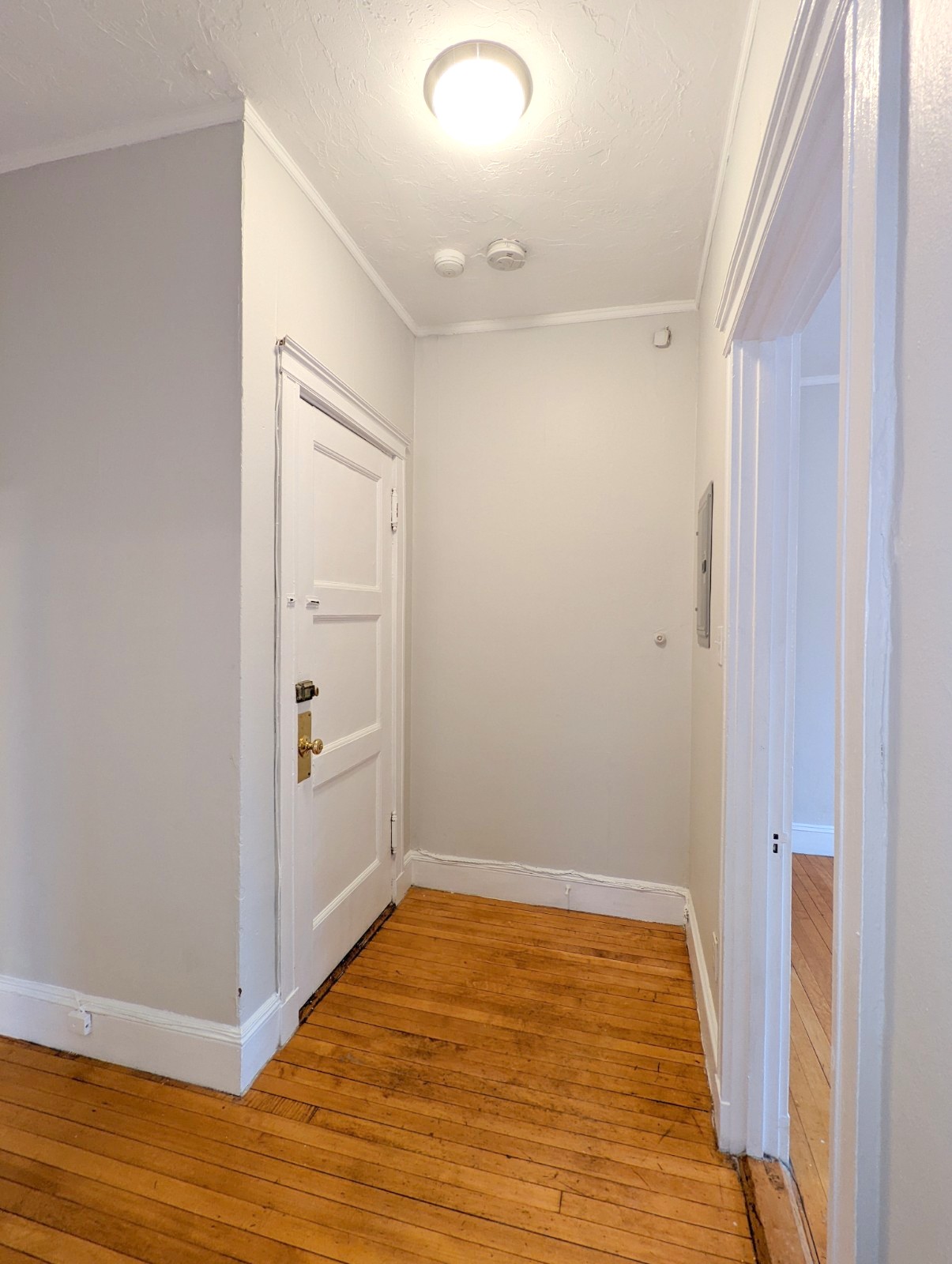 19 Pleasant St, Central Square