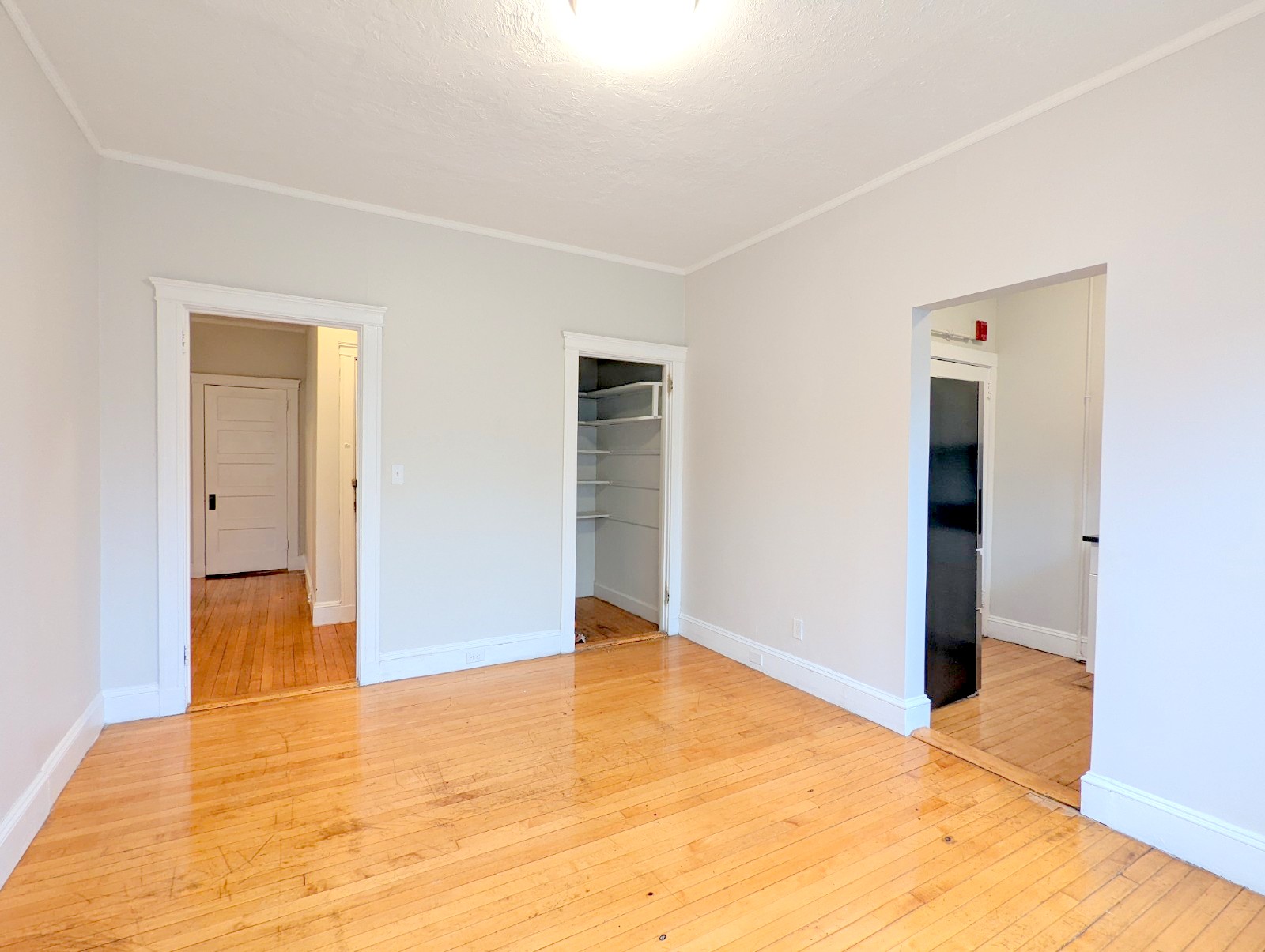 19 Pleasant St, Central Square