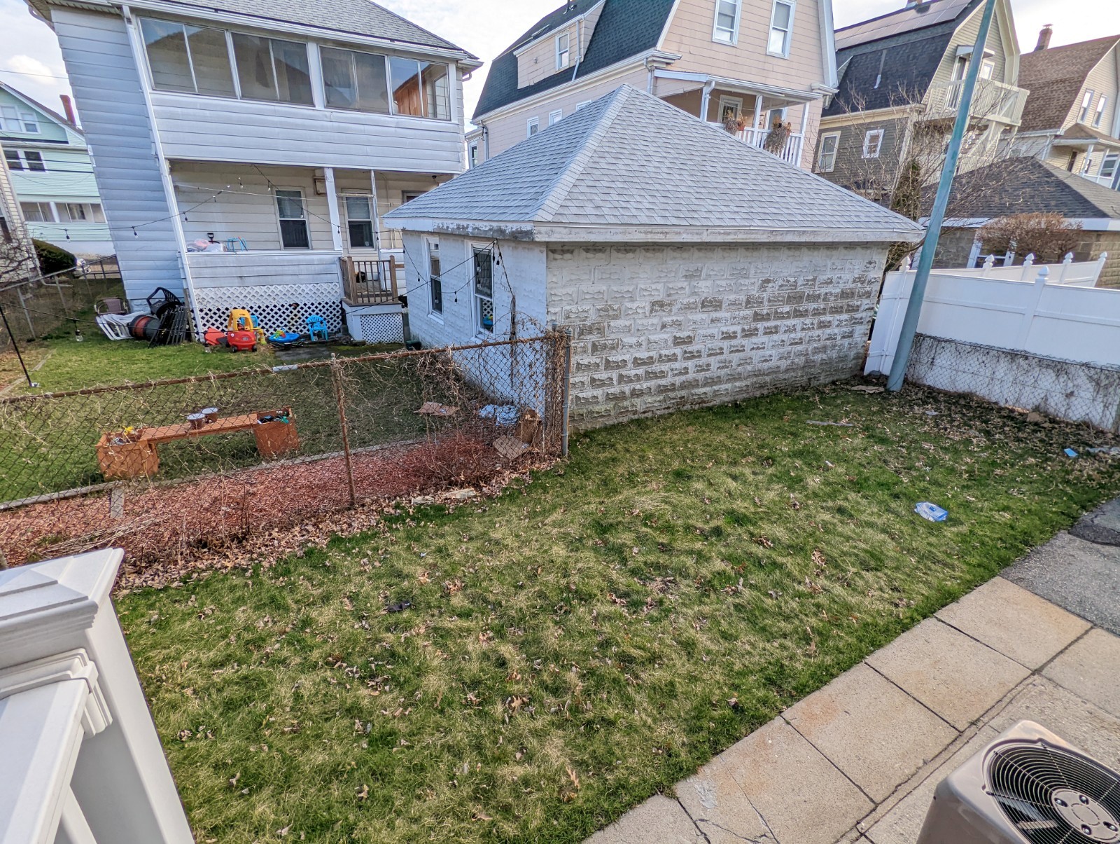 31 Bowen Ave, Medford