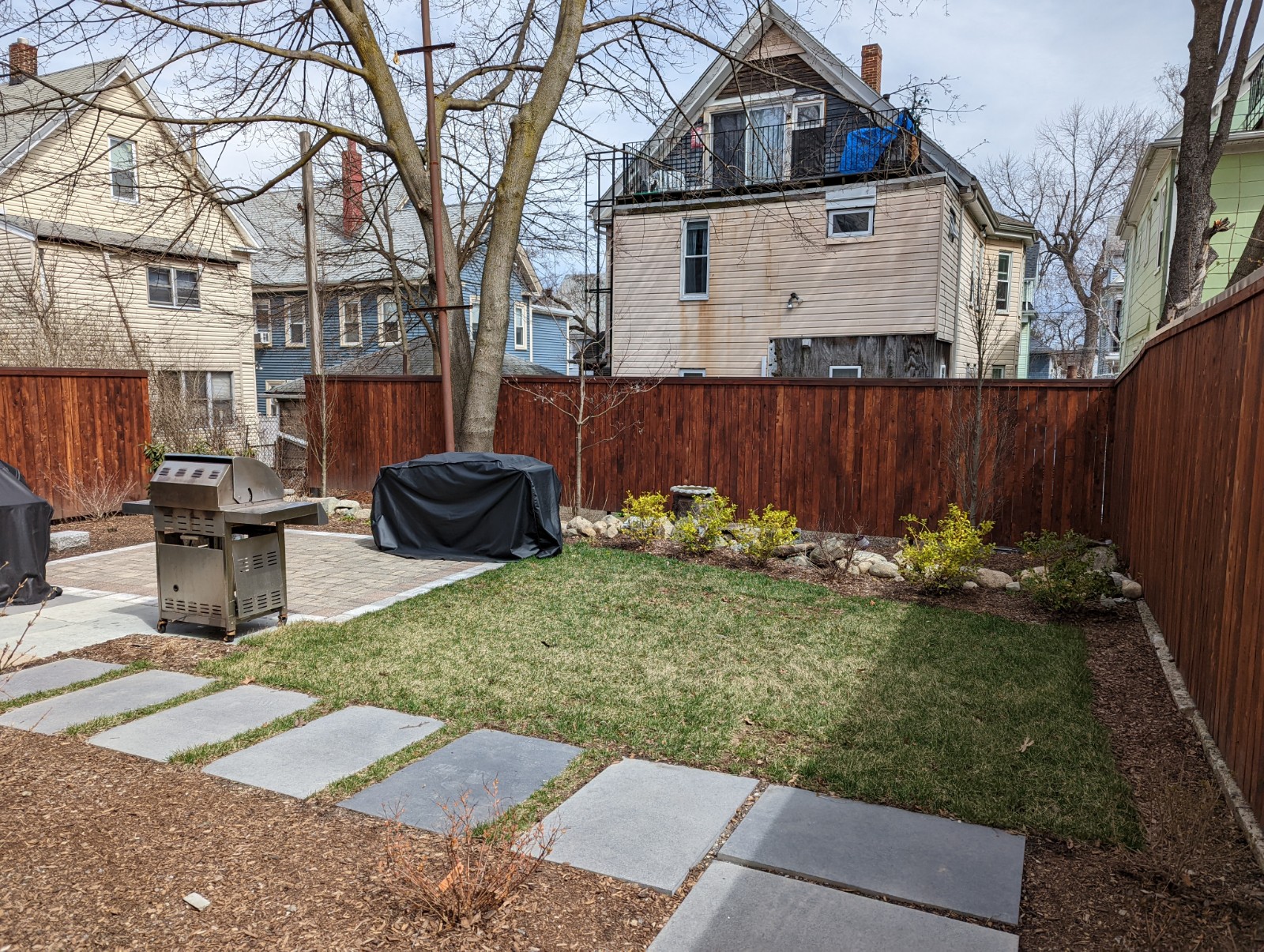 502 Main St, Medford