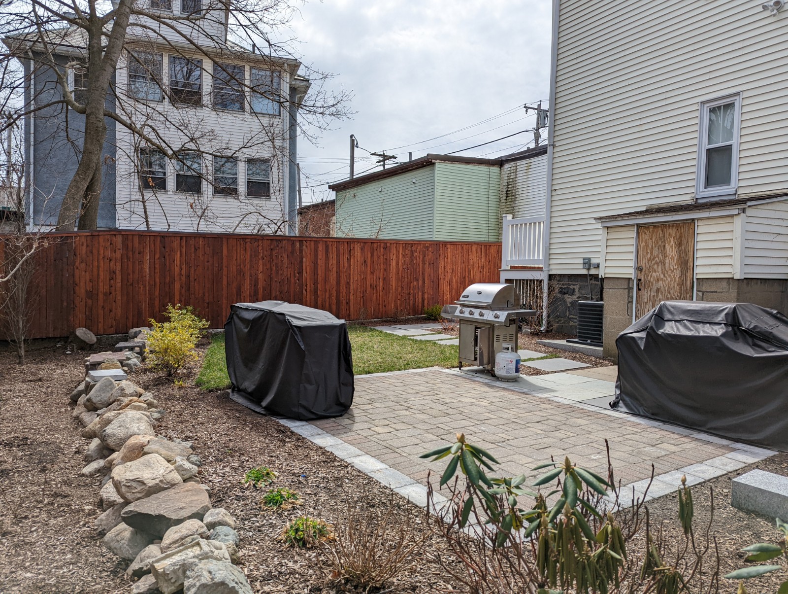 502 Main St, Medford