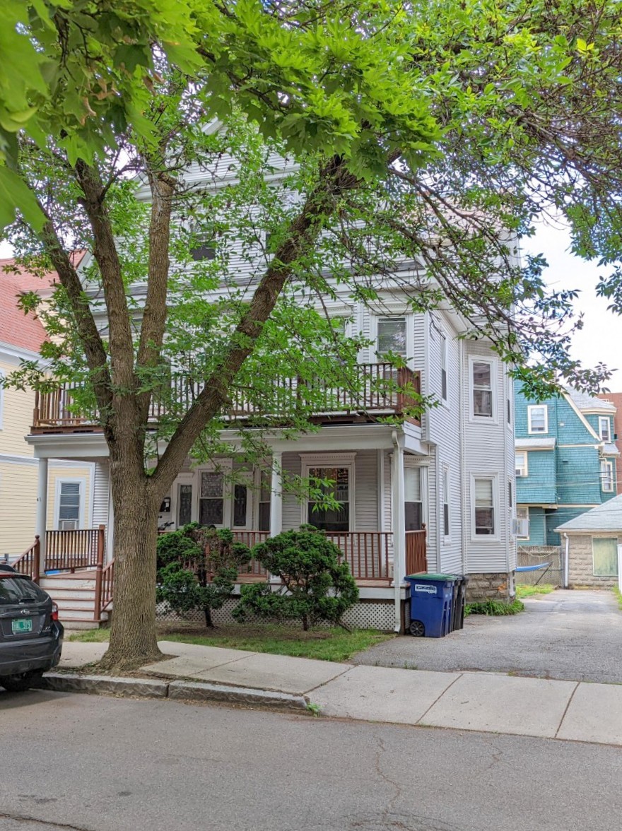 41 Ossipee Rd, Davis Square