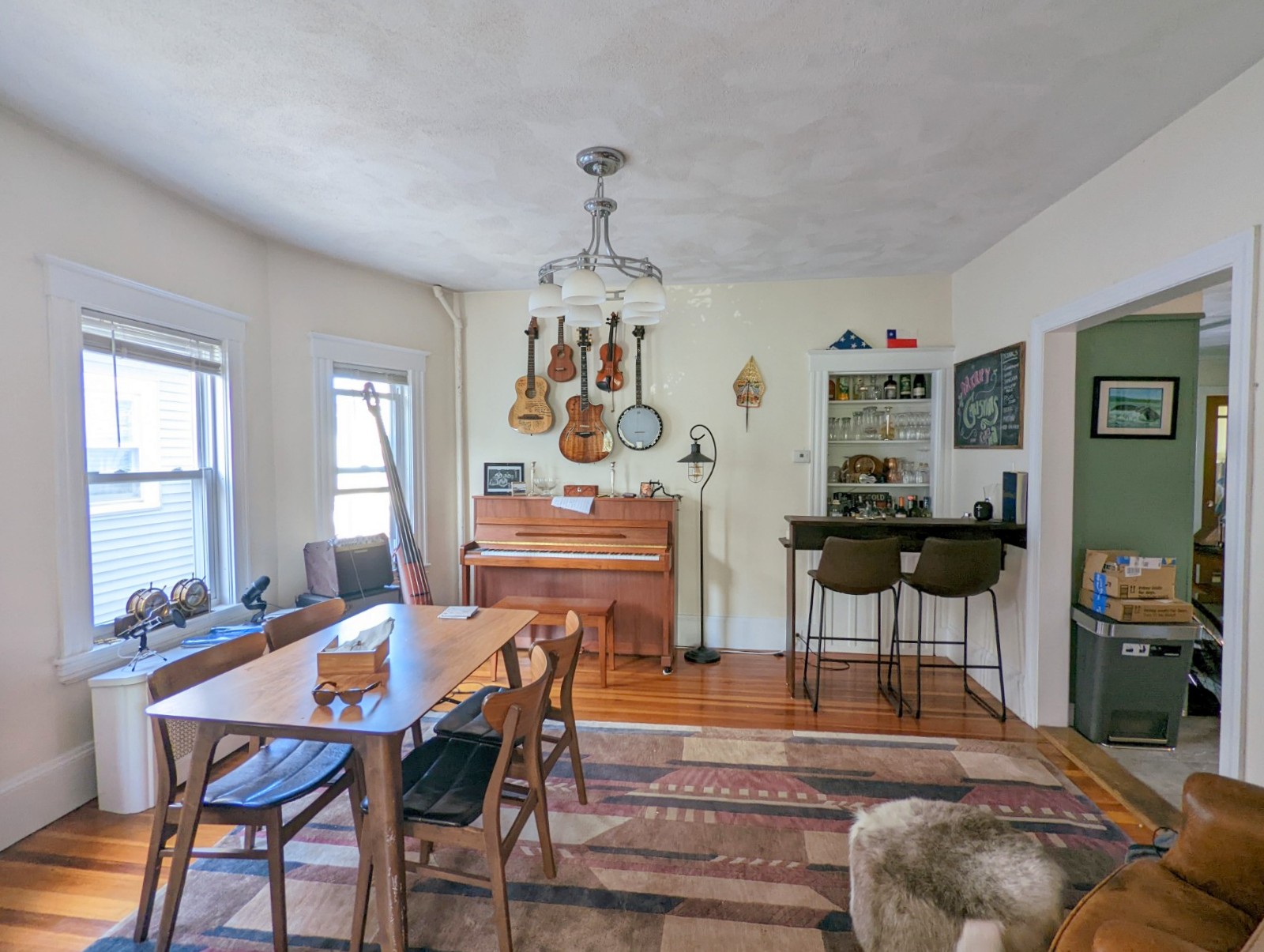 16 Hale Ave, Medford