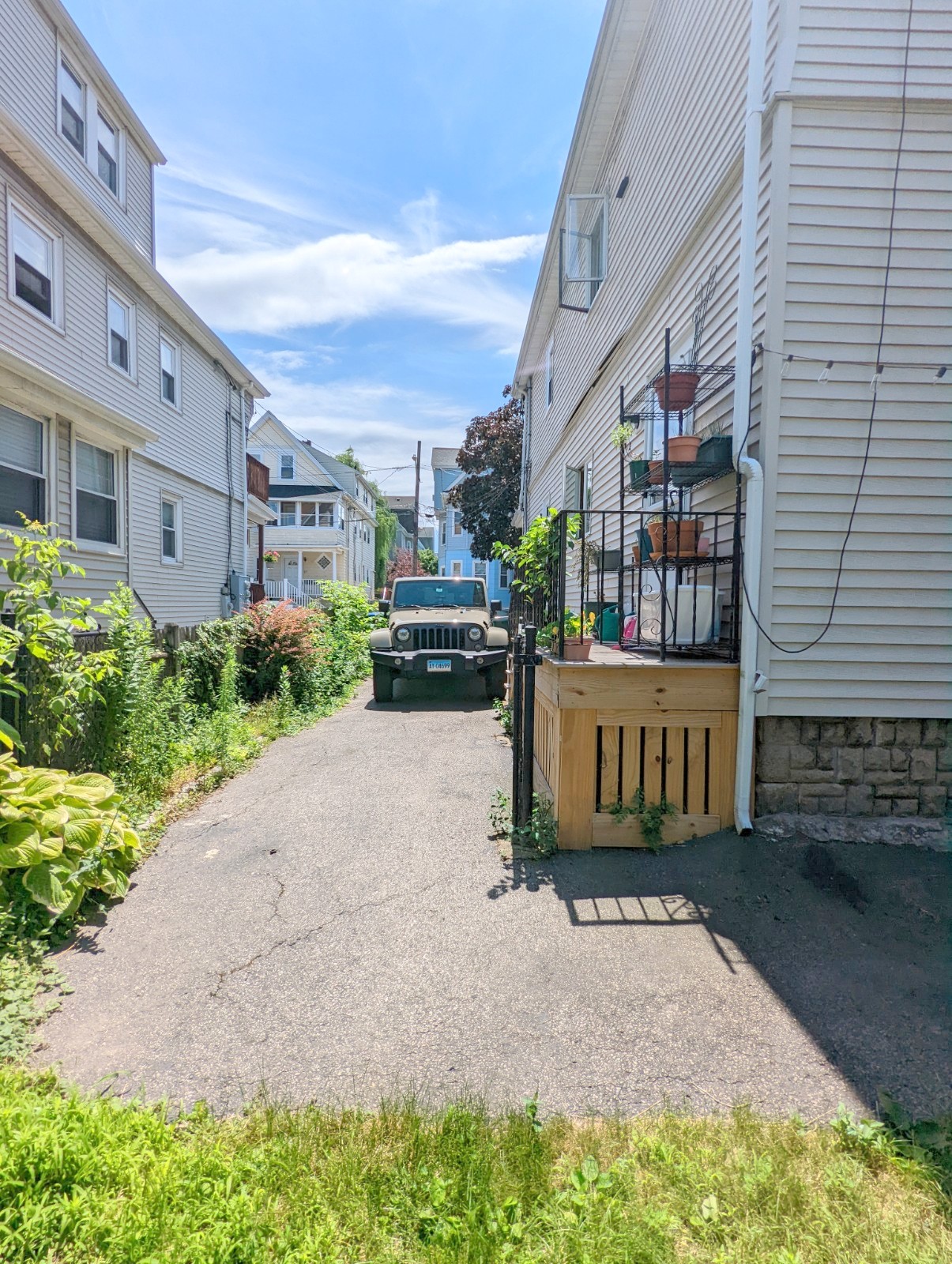 16 Hale Ave, Medford