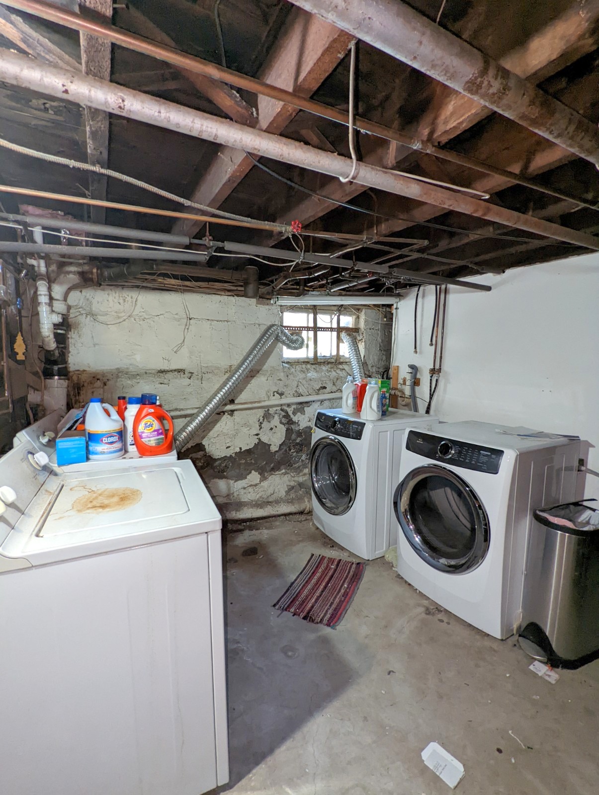 16 Hale Ave, Medford