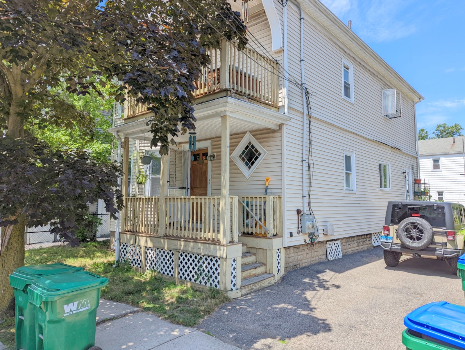 16 Hale Ave, Medford