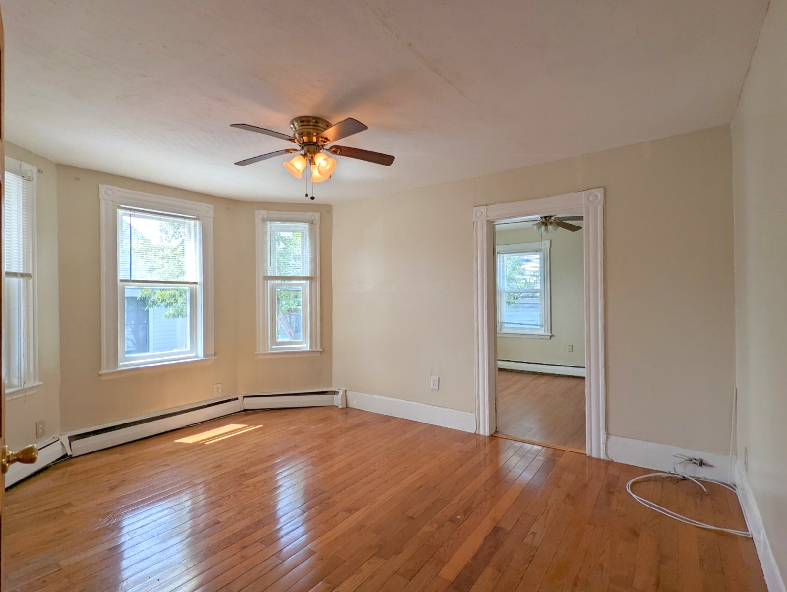 9 Lowell Ter, Magoun Square