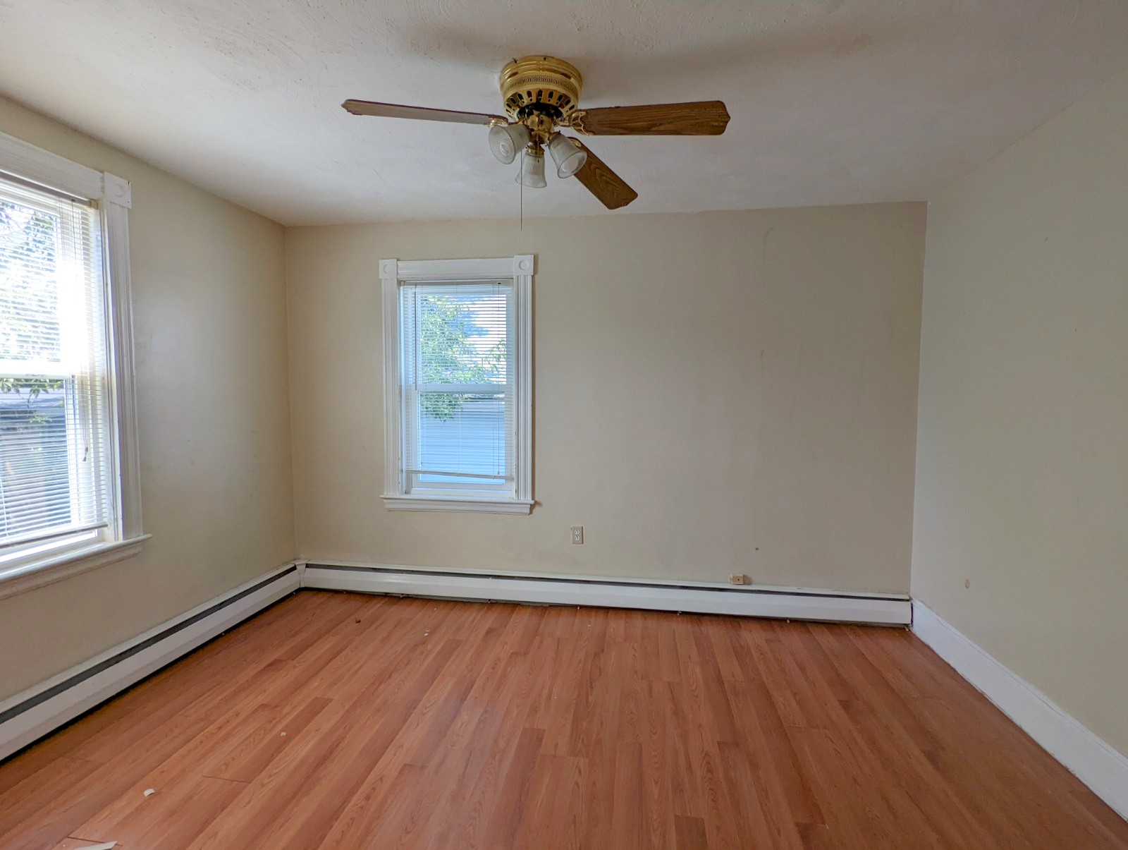 9 Lowell Ter, Magoun Square