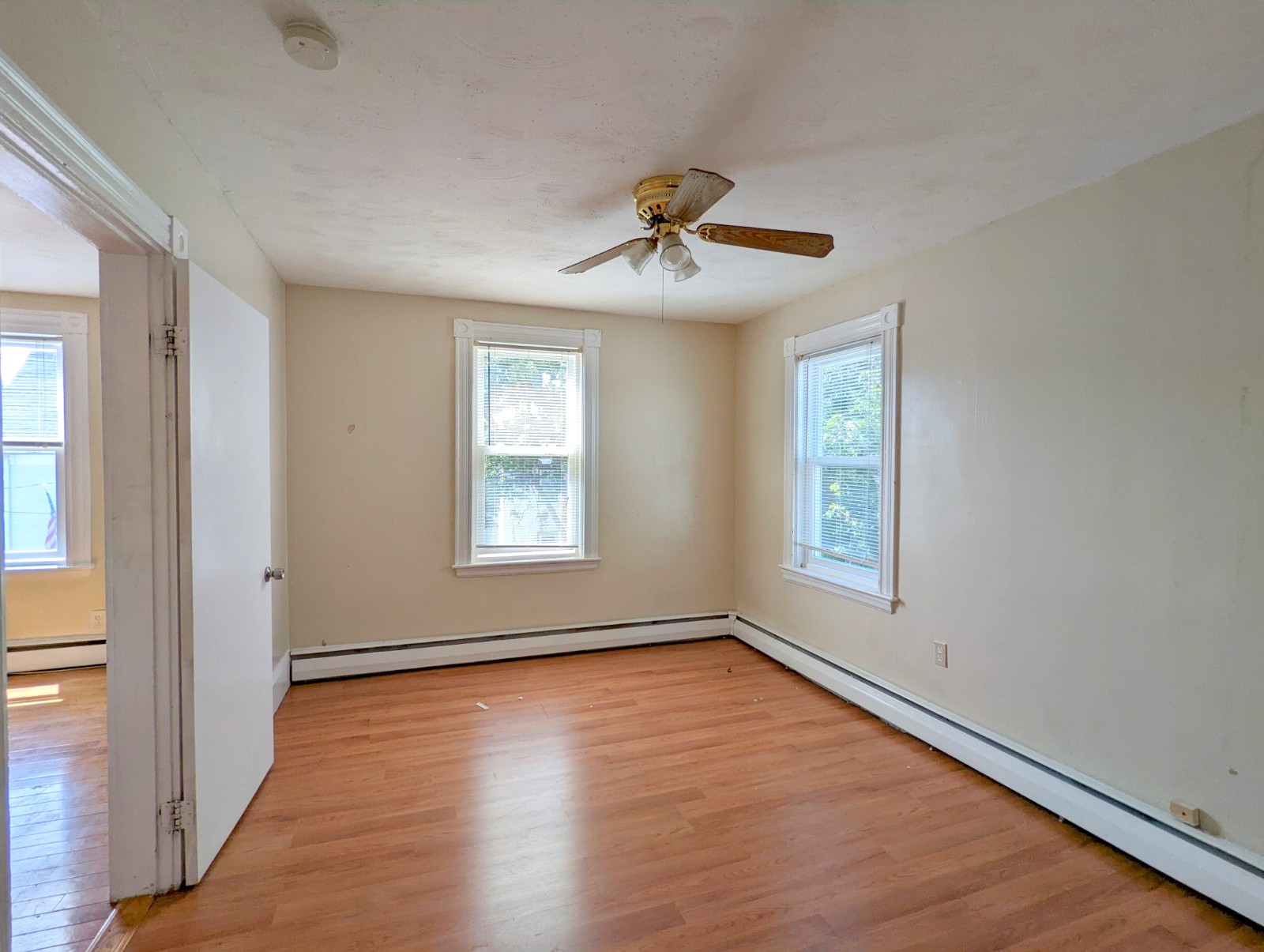 9 Lowell Ter, Magoun Square