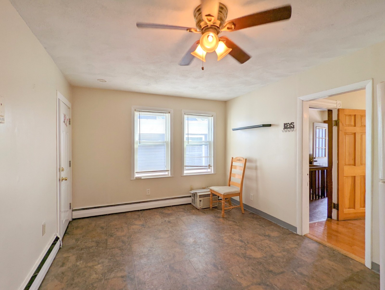 9 Lowell Ter, Magoun Square