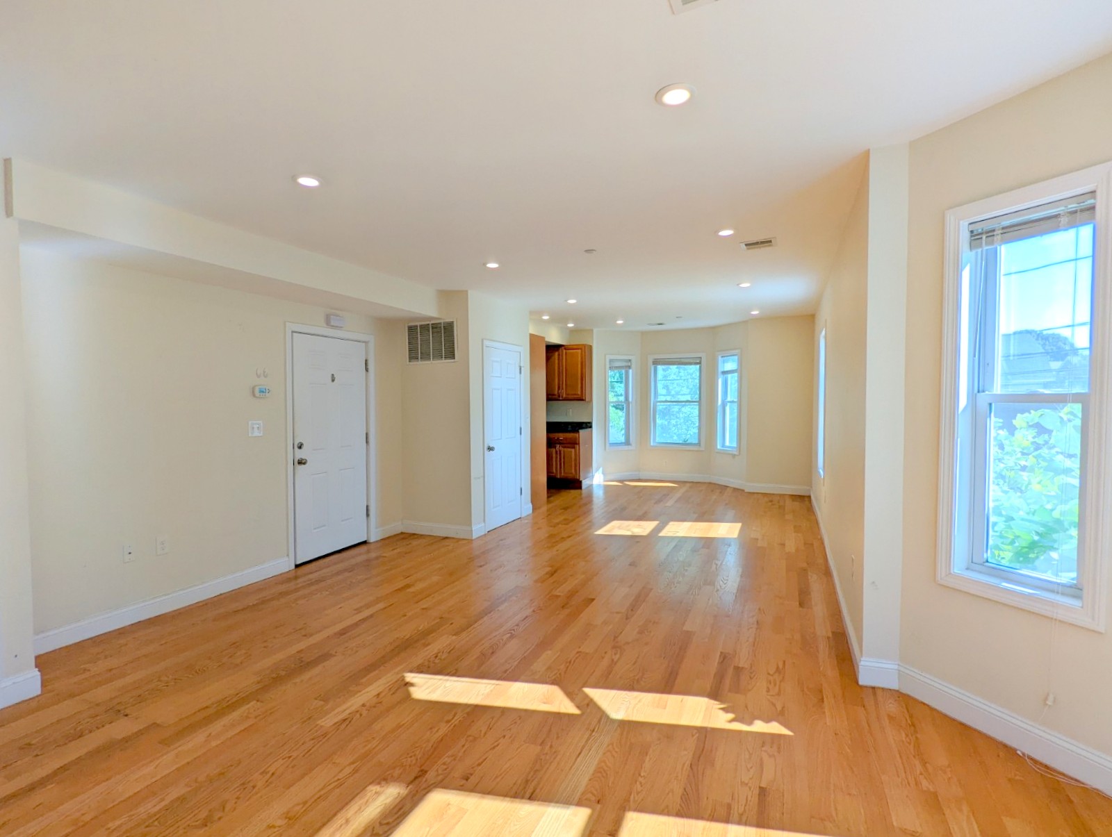 142 Holland St, Davis Square