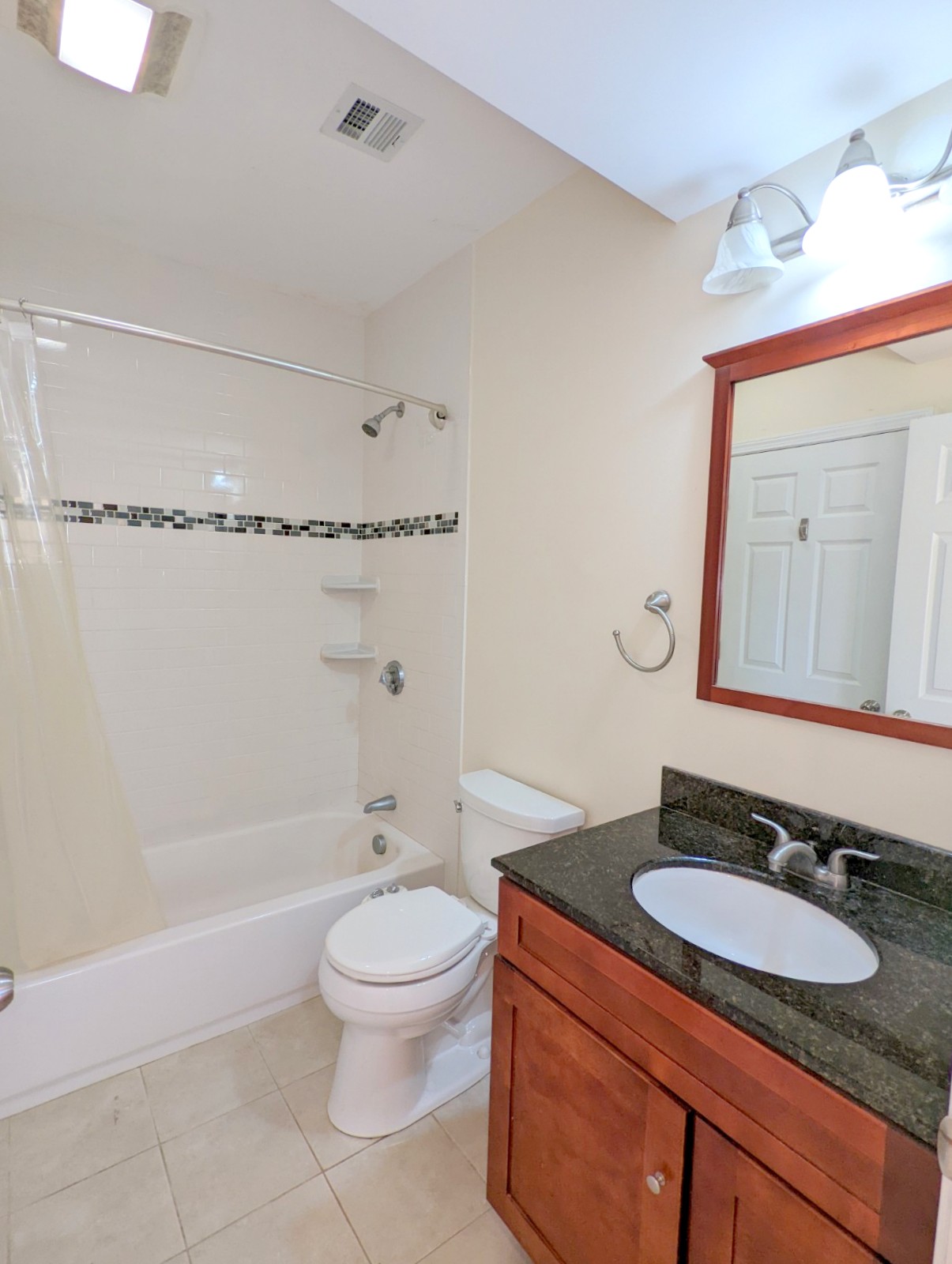 142 Holland St, Davis Square