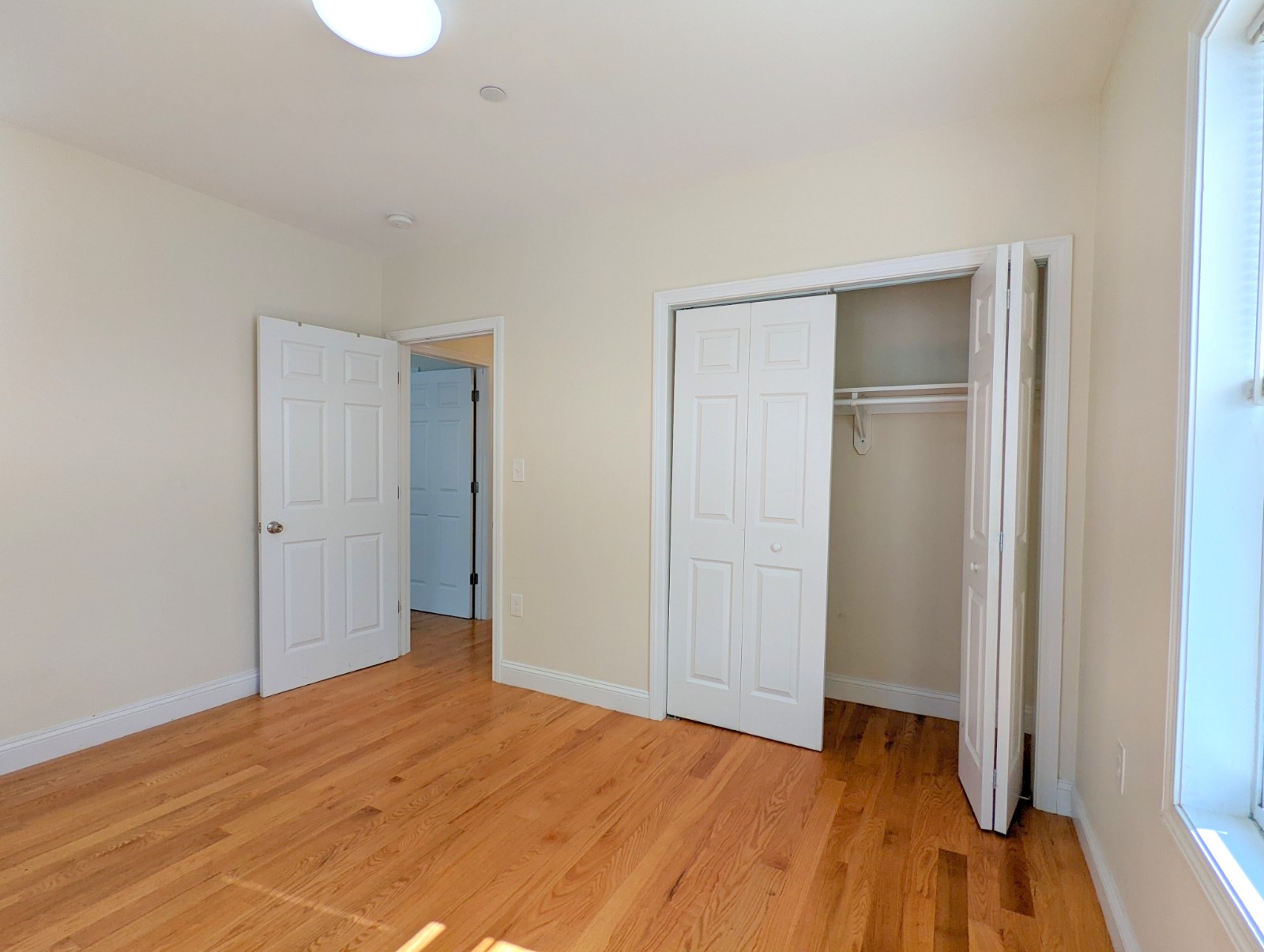 142 Holland St, Davis Square