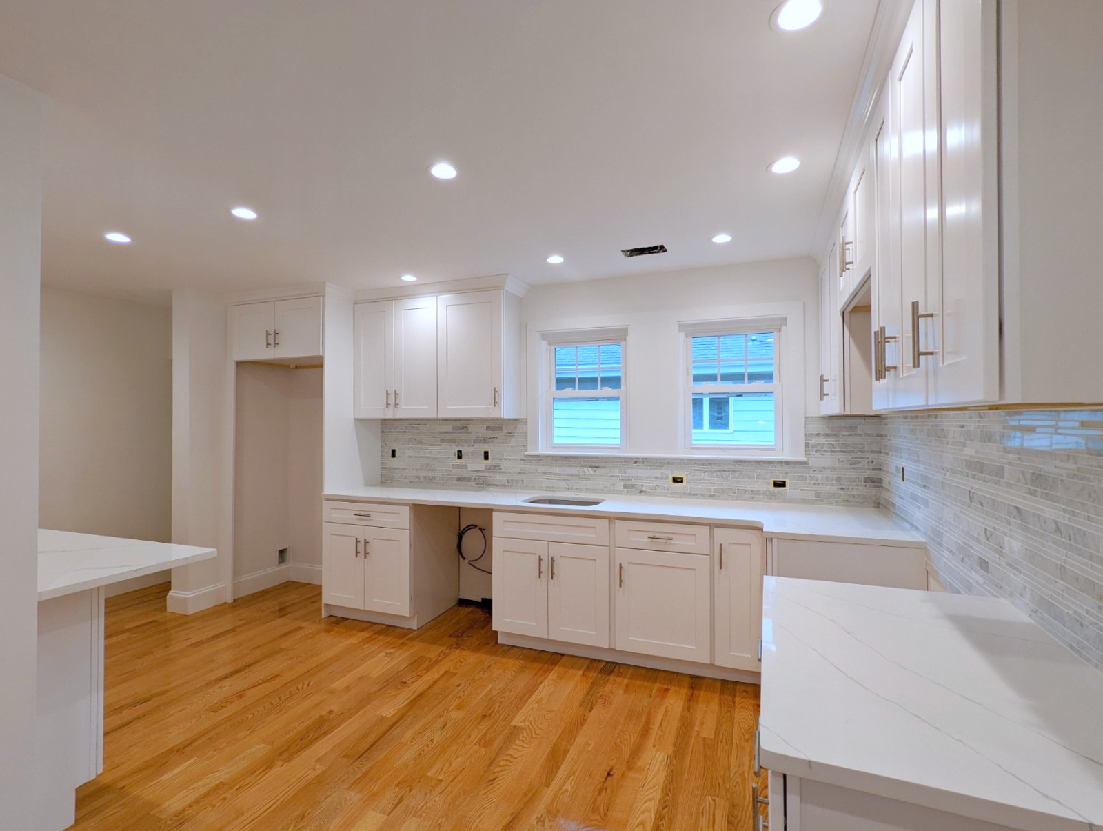 34 Brimmer St, Watertown