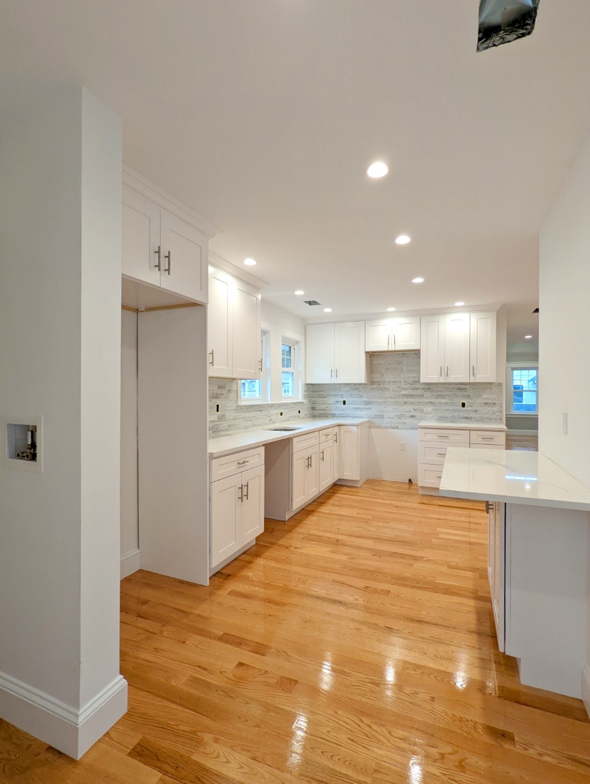 34 Brimmer St, Watertown