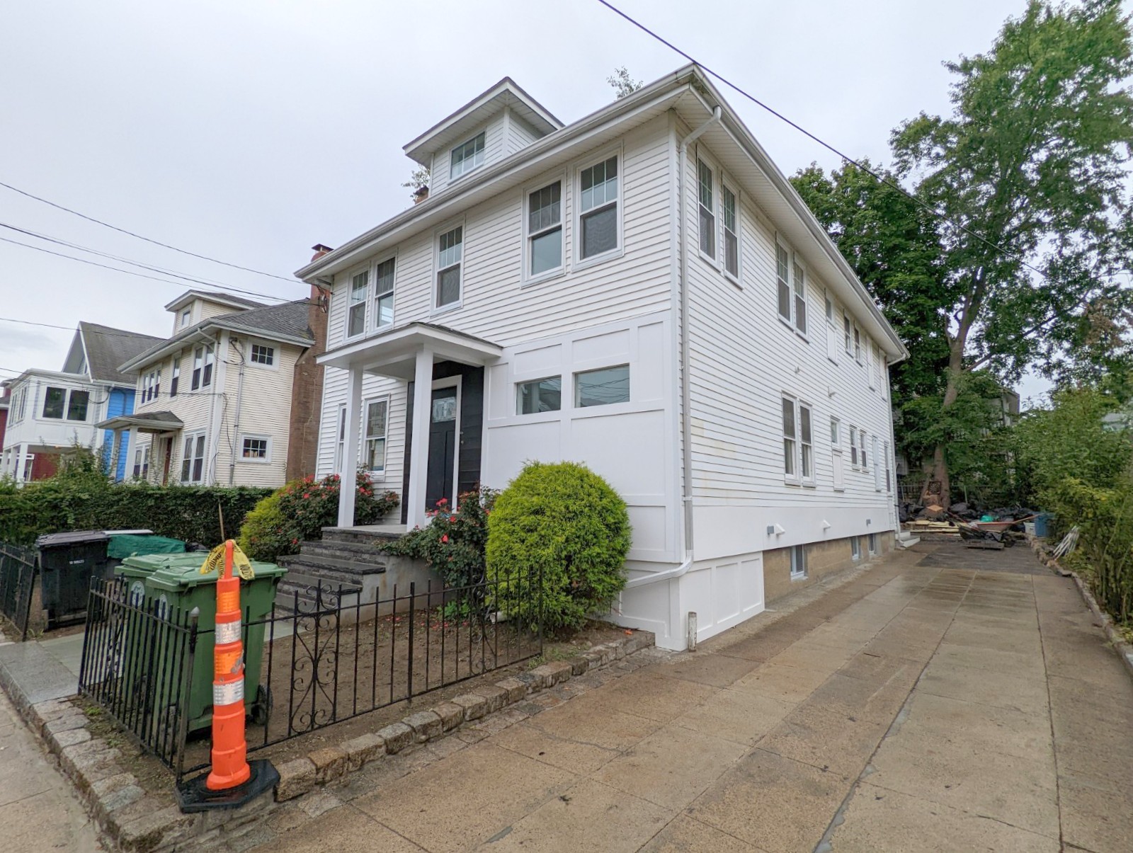 32 Brimmer St, Watertown