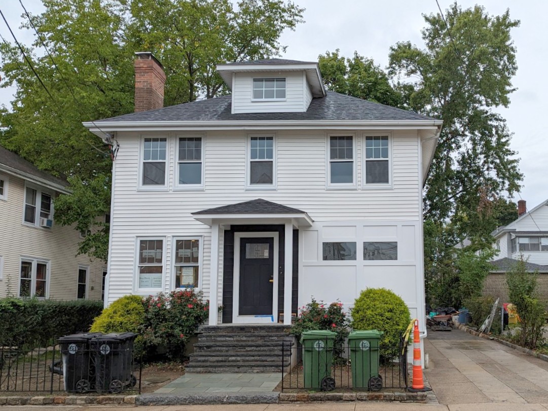 34 Brimmer St, Watertown