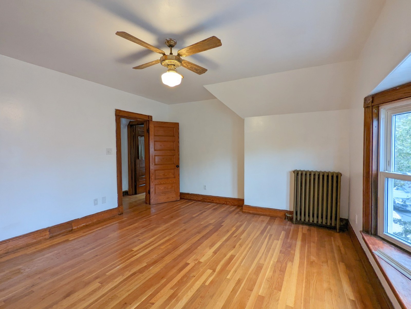 145 Lowell St, Spring Hill