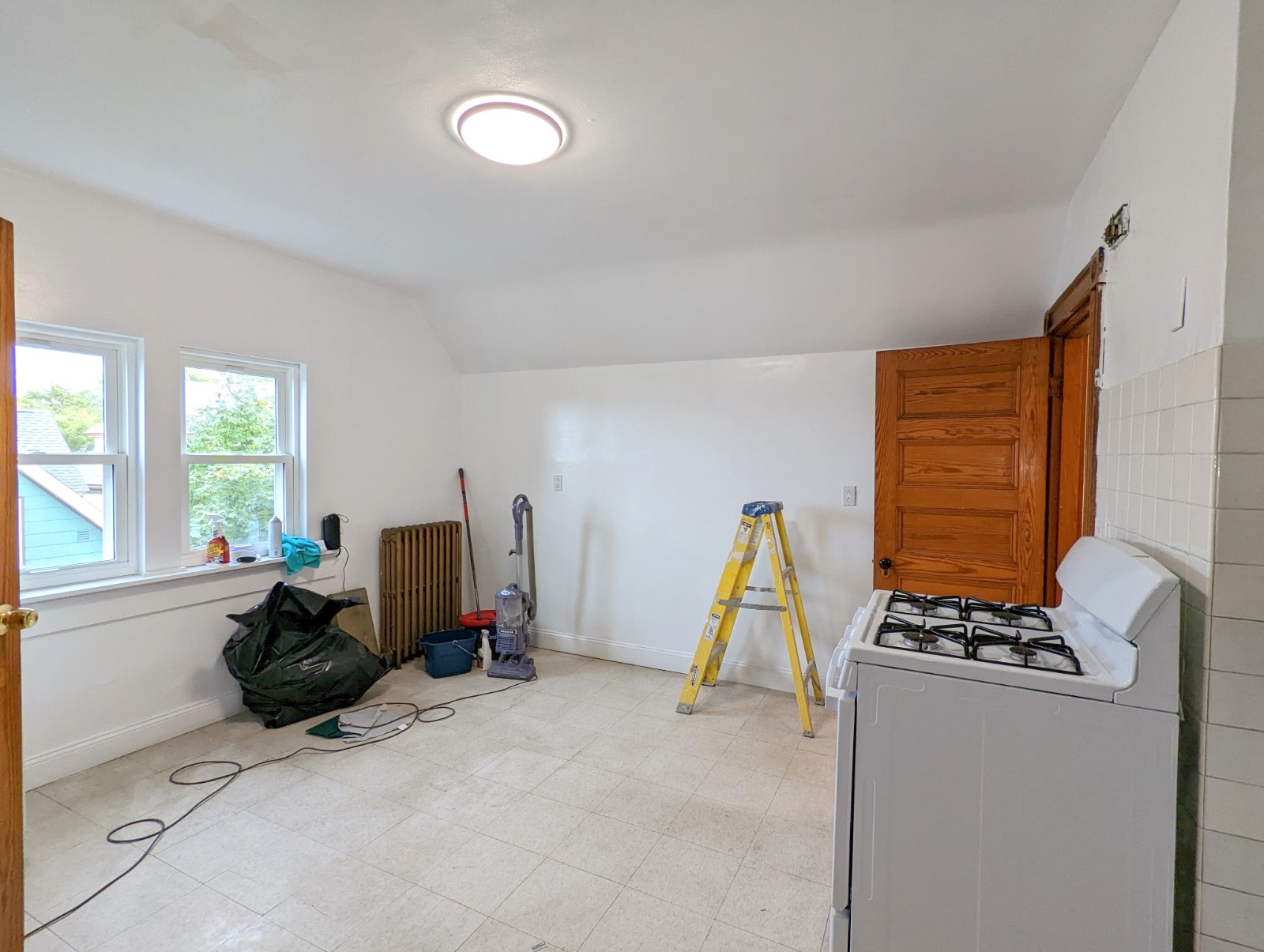 145 Lowell St, Spring Hill