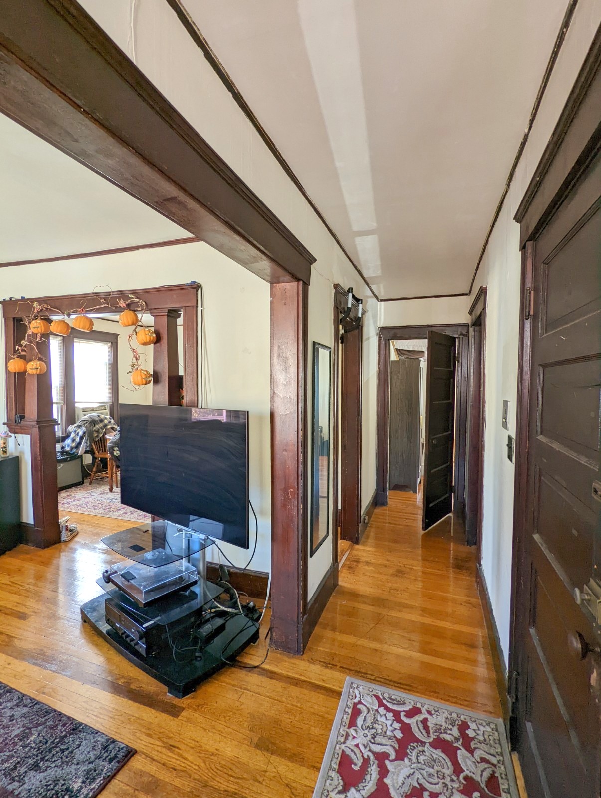 998 Broadway, Davis Square