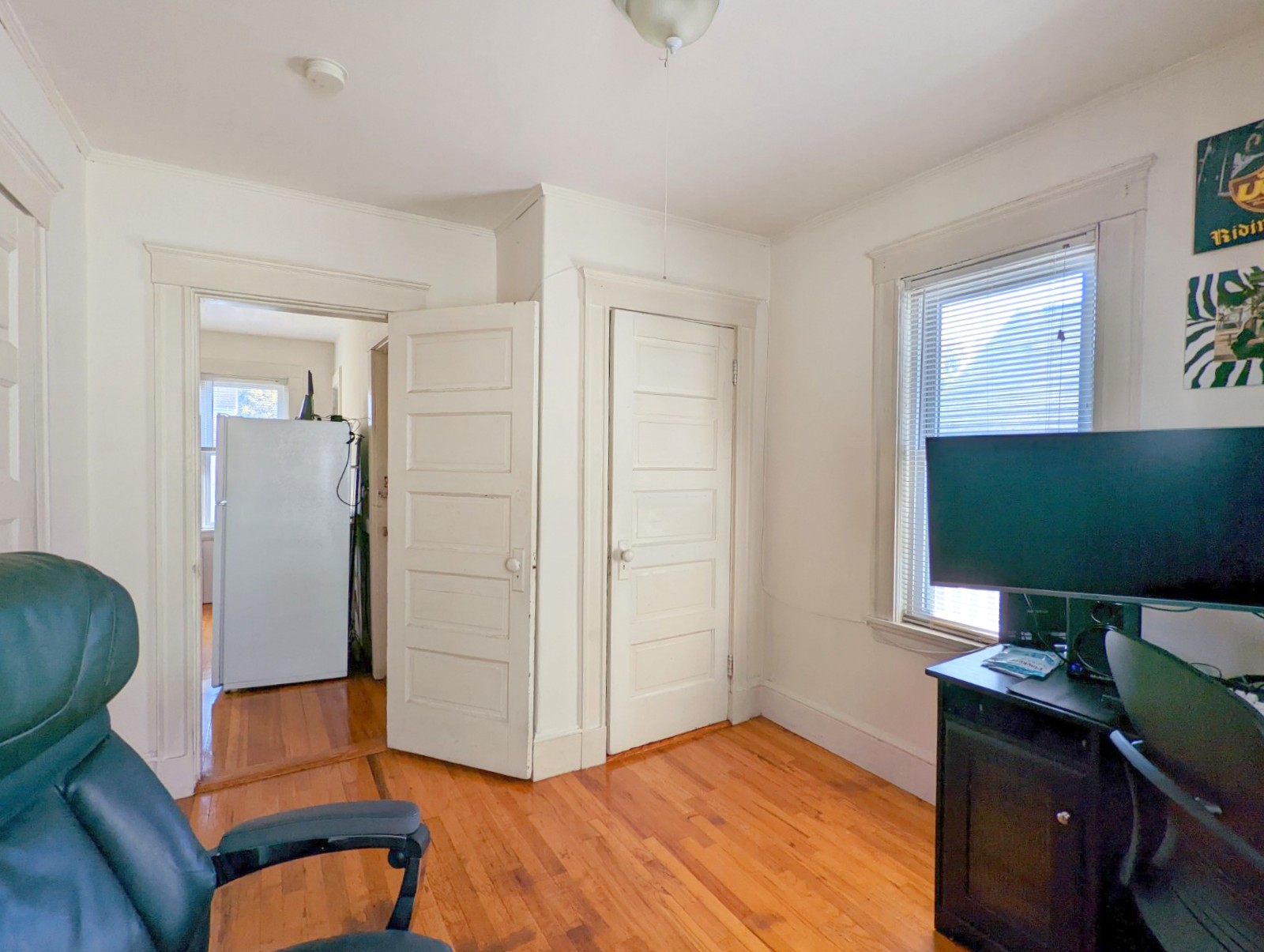 998 Broadway, Davis Square