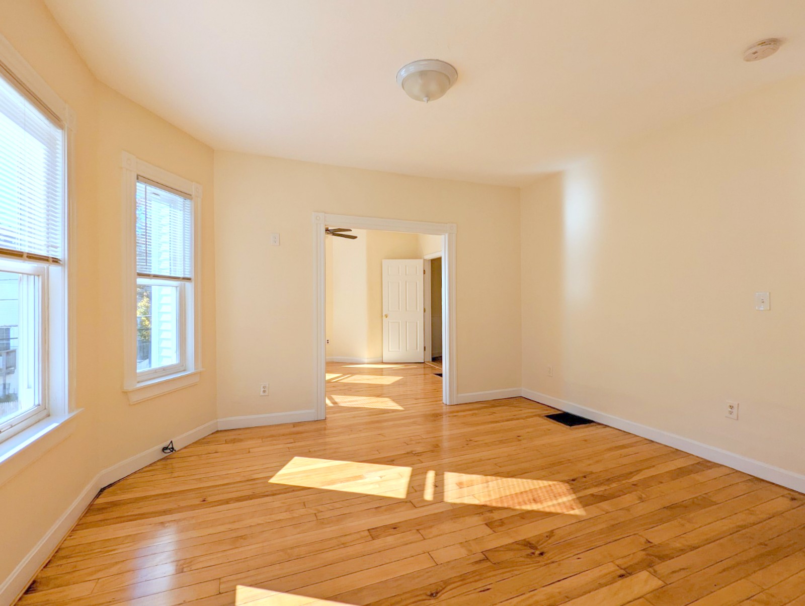 93 Madison Ave, Everett