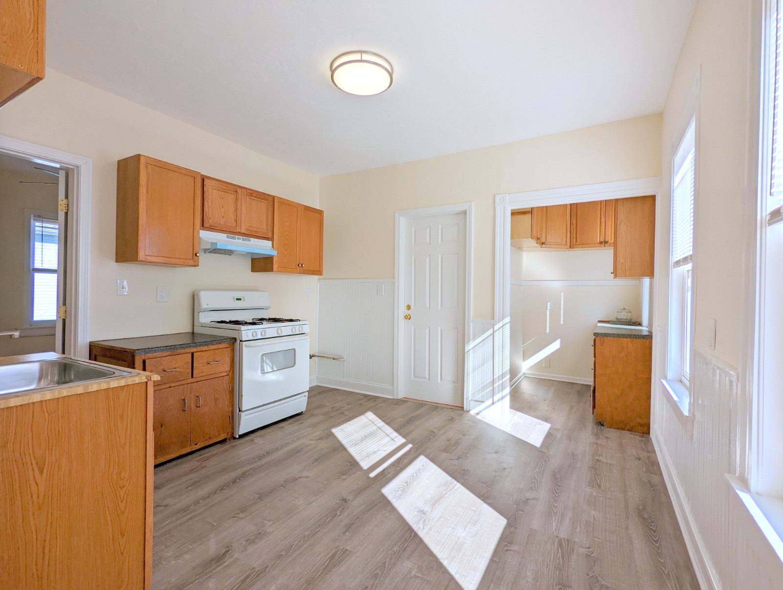 93 Madison Ave, Everett