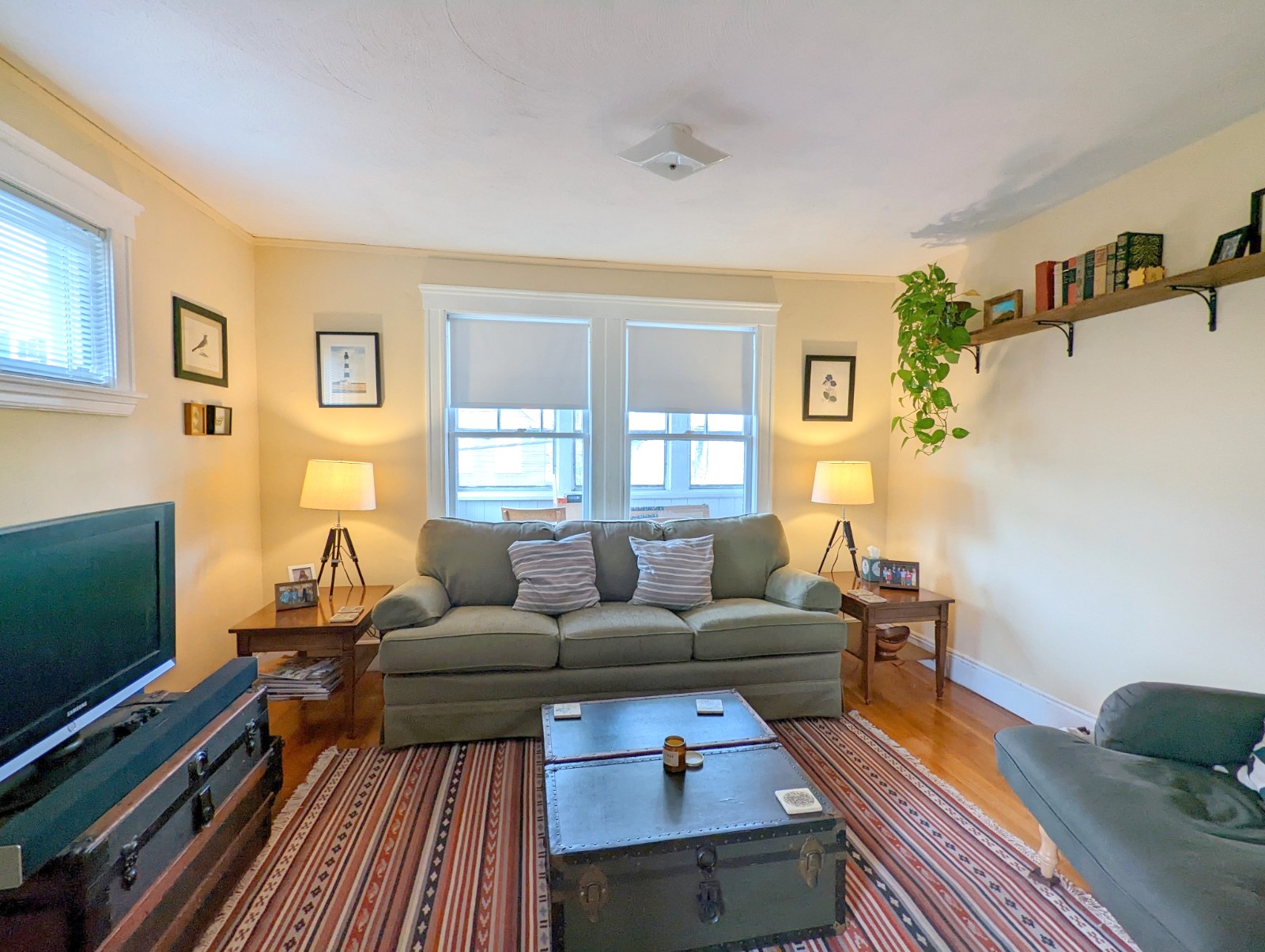 74 Cotting St, Medford